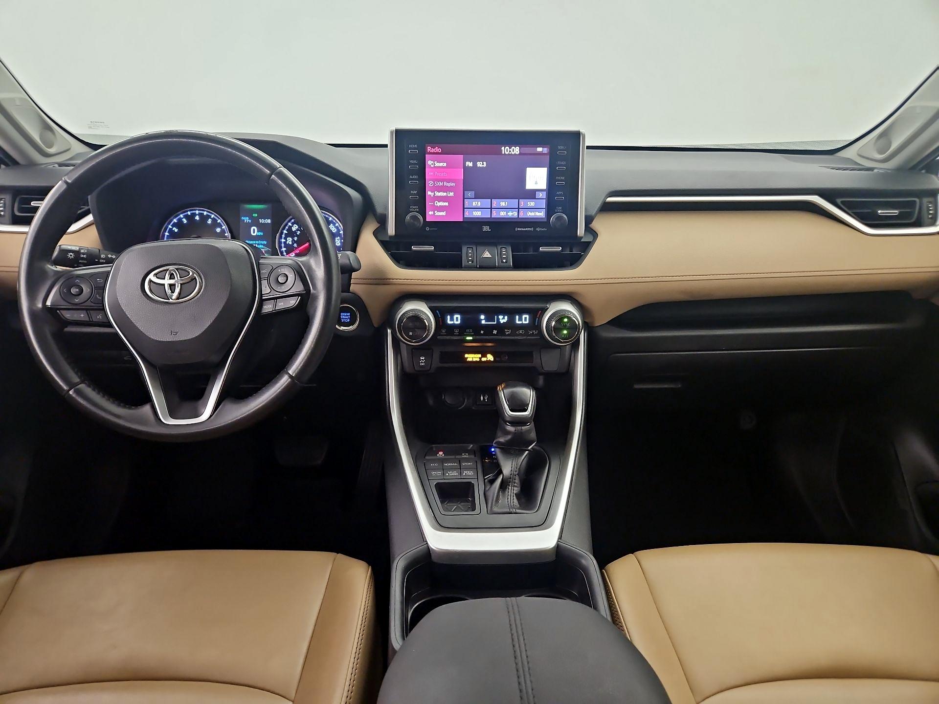 Thumbnail: 2019 Toyota RAV4 - 9