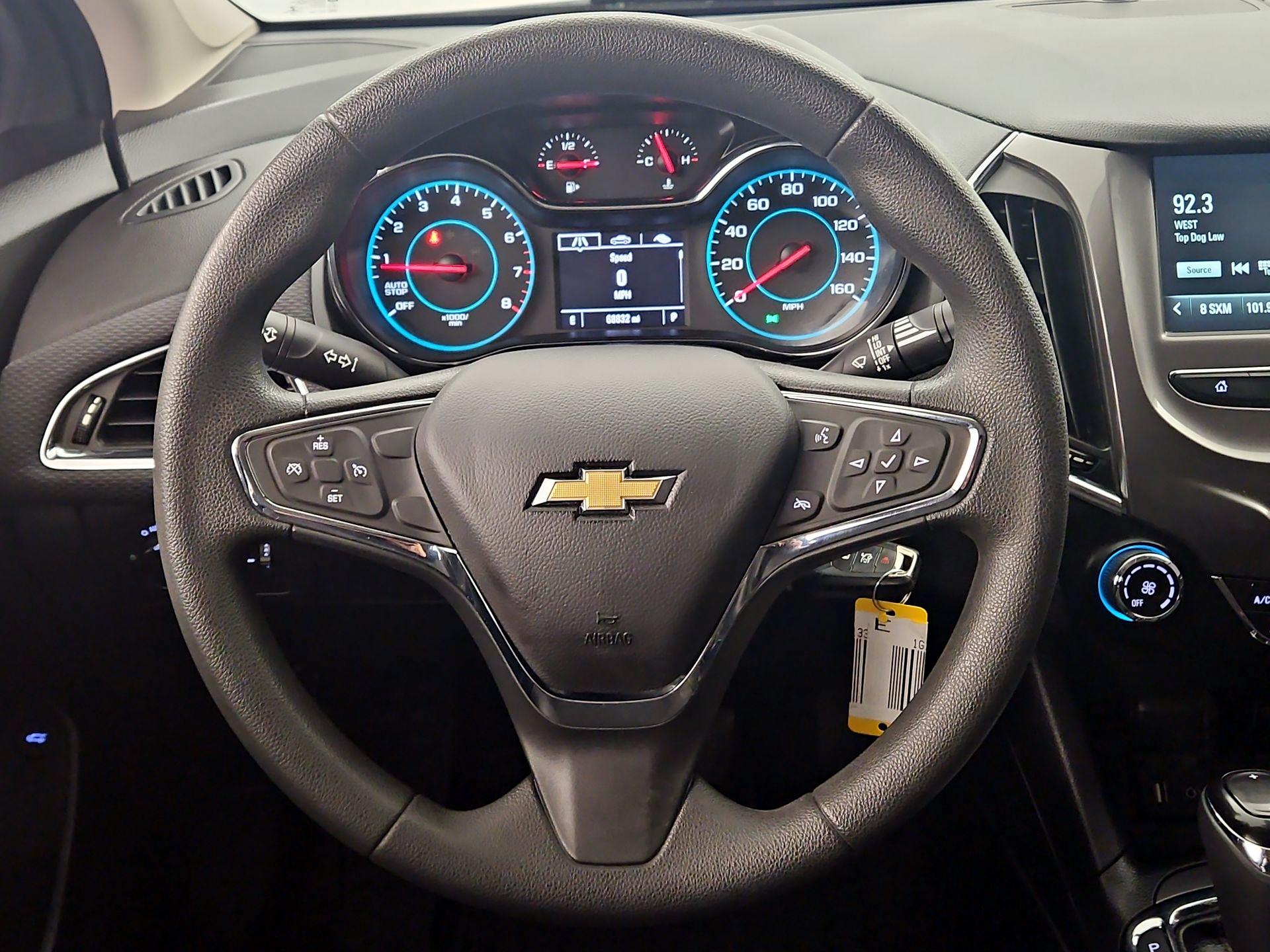 Thumbnail: 2018 Chevrolet Cruze - 10
