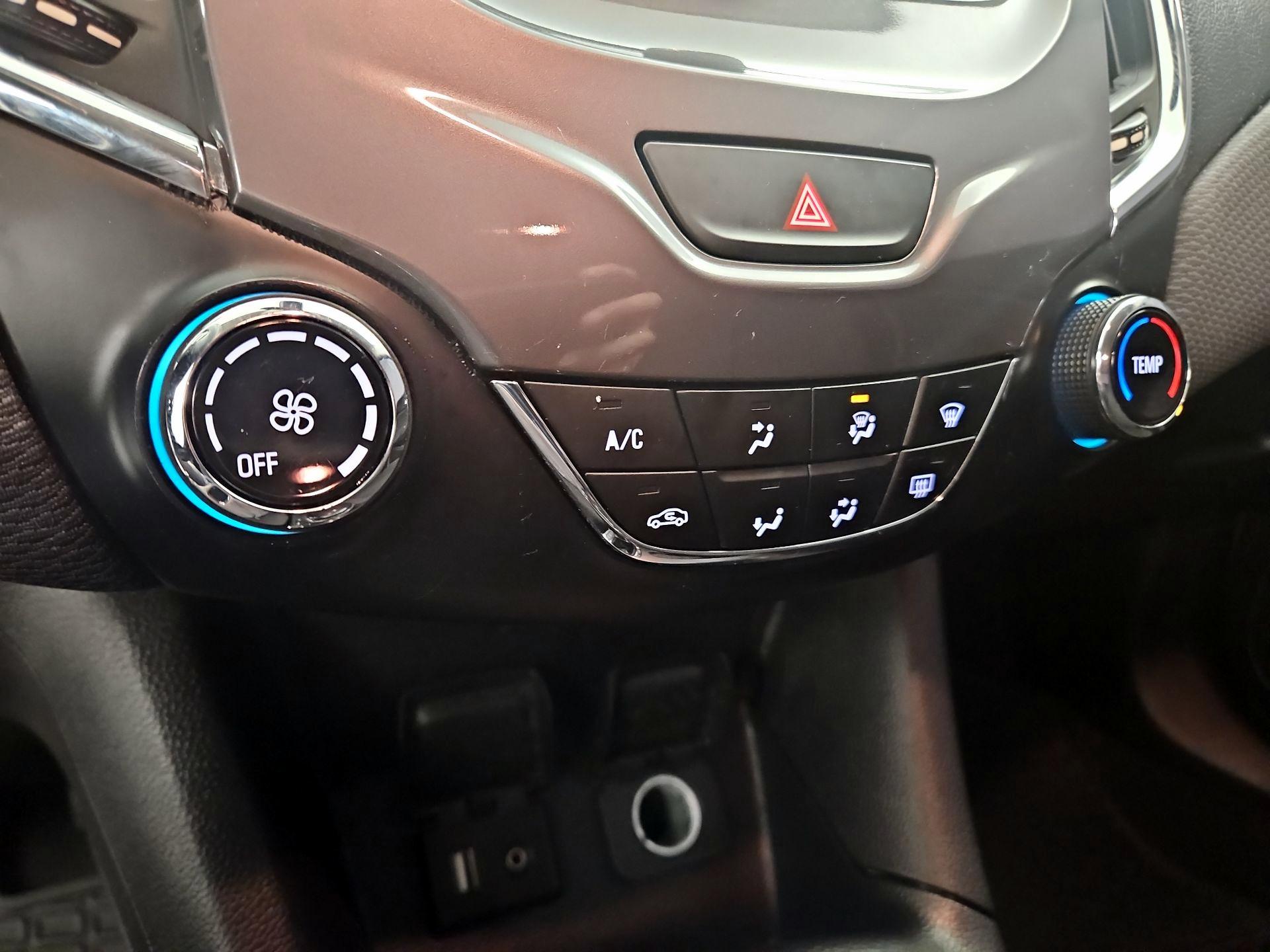 Thumbnail: 2018 Chevrolet Cruze - 16