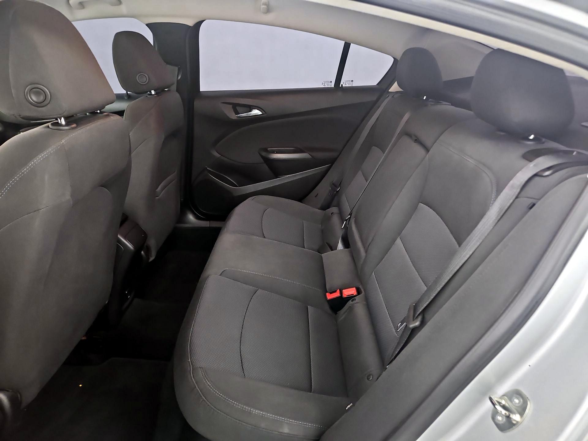 Thumbnail: 2018 Chevrolet Cruze - 19