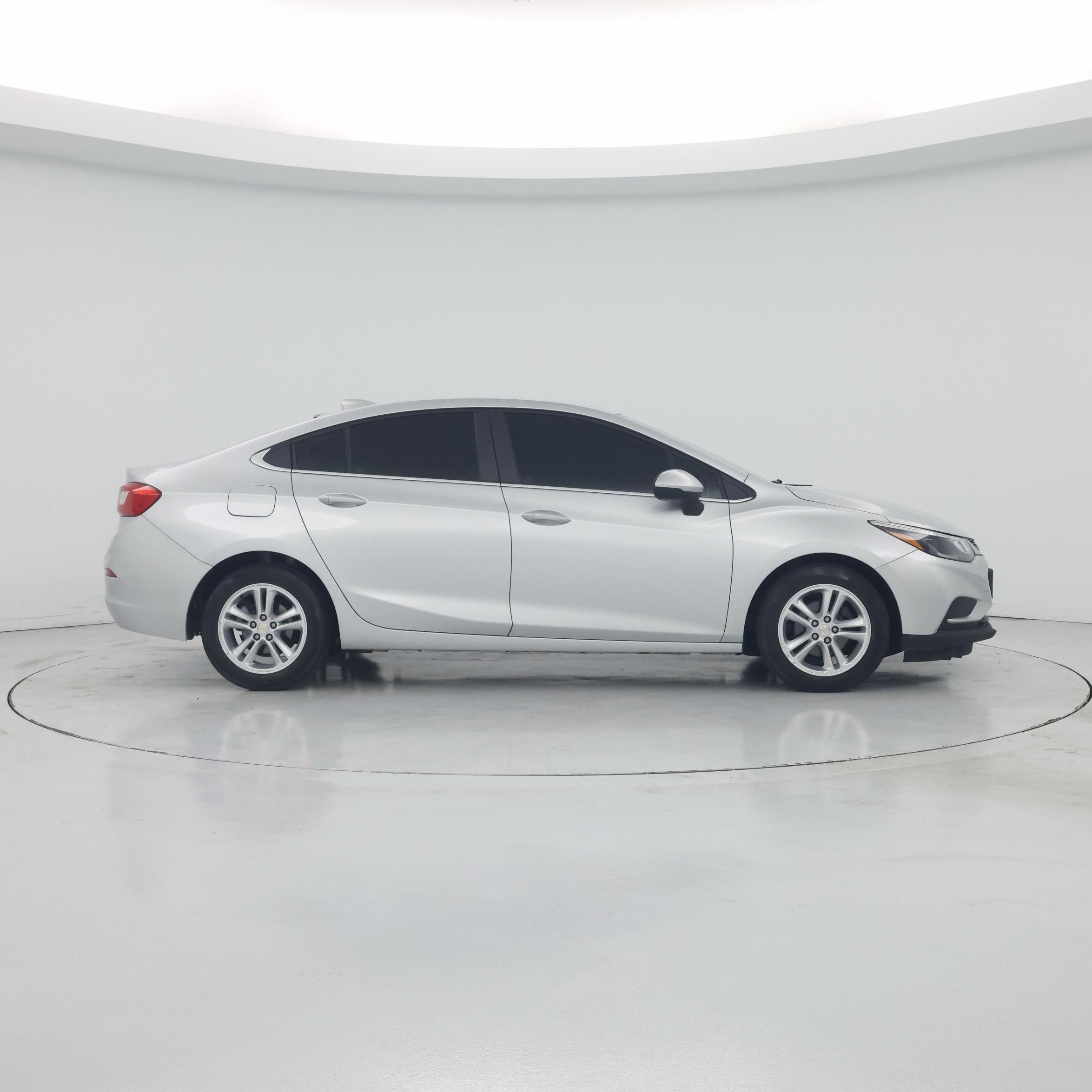 Thumbnail: 2018 Chevrolet Cruze - 7
