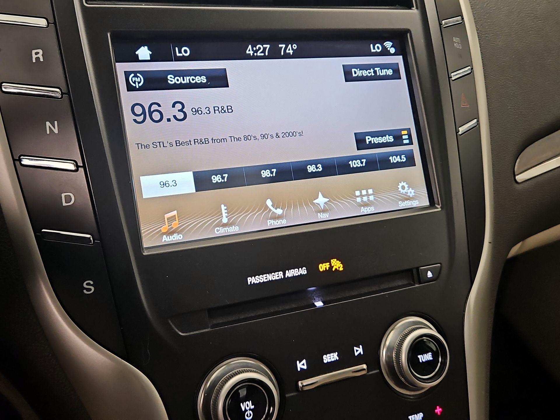 Thumbnail: 2017 Lincoln MKC - 16