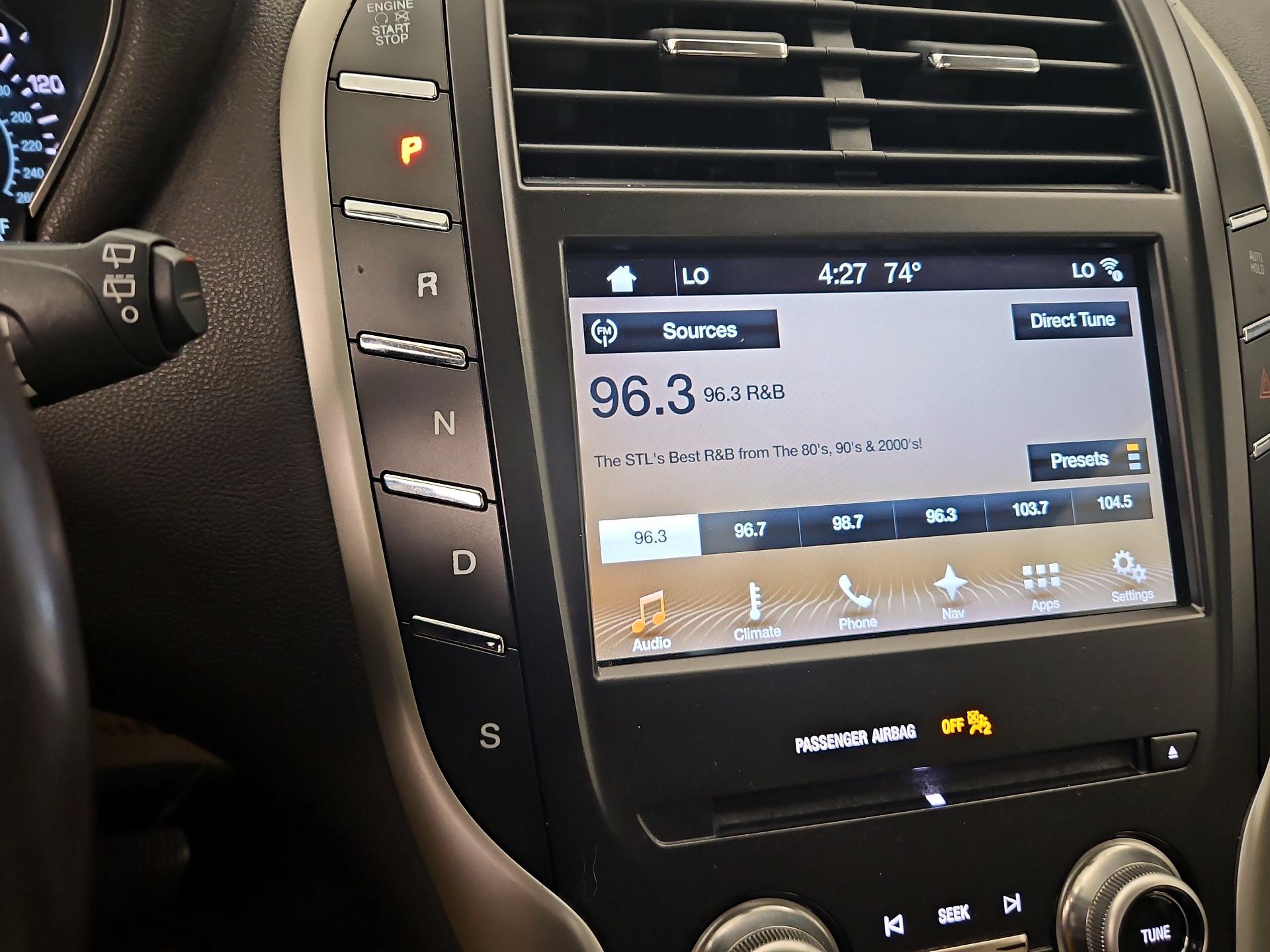 Thumbnail: 2017 Lincoln MKC - 18