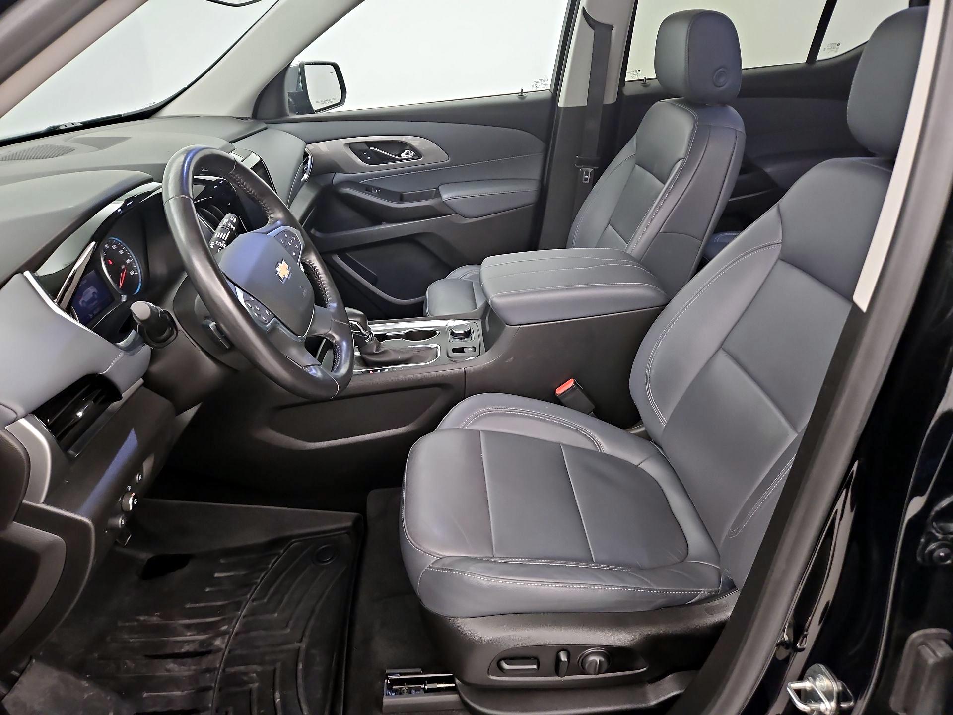 Thumbnail: 2021 Chevrolet Traverse - 11
