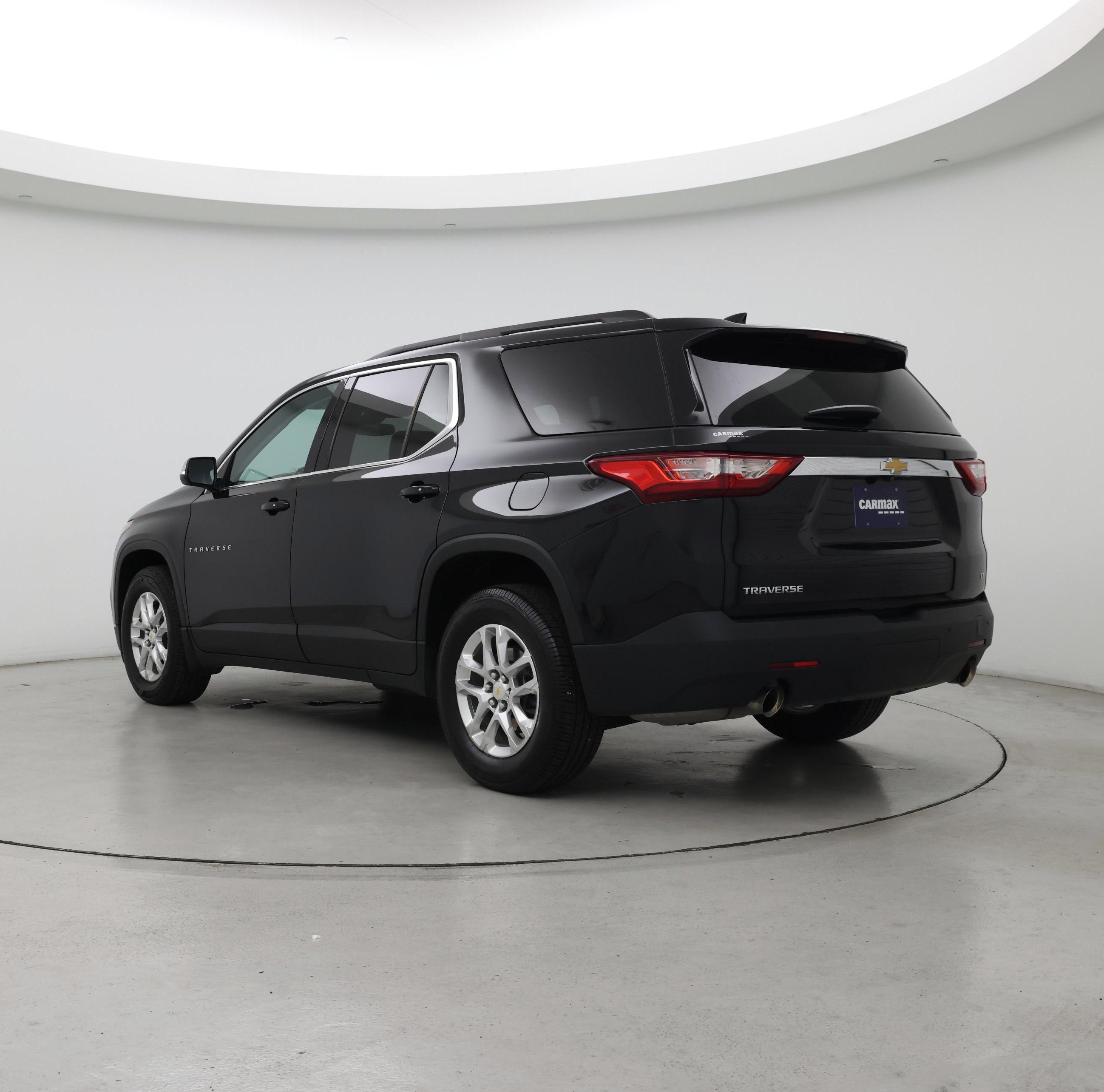 Thumbnail: 2021 Chevrolet Traverse - 2