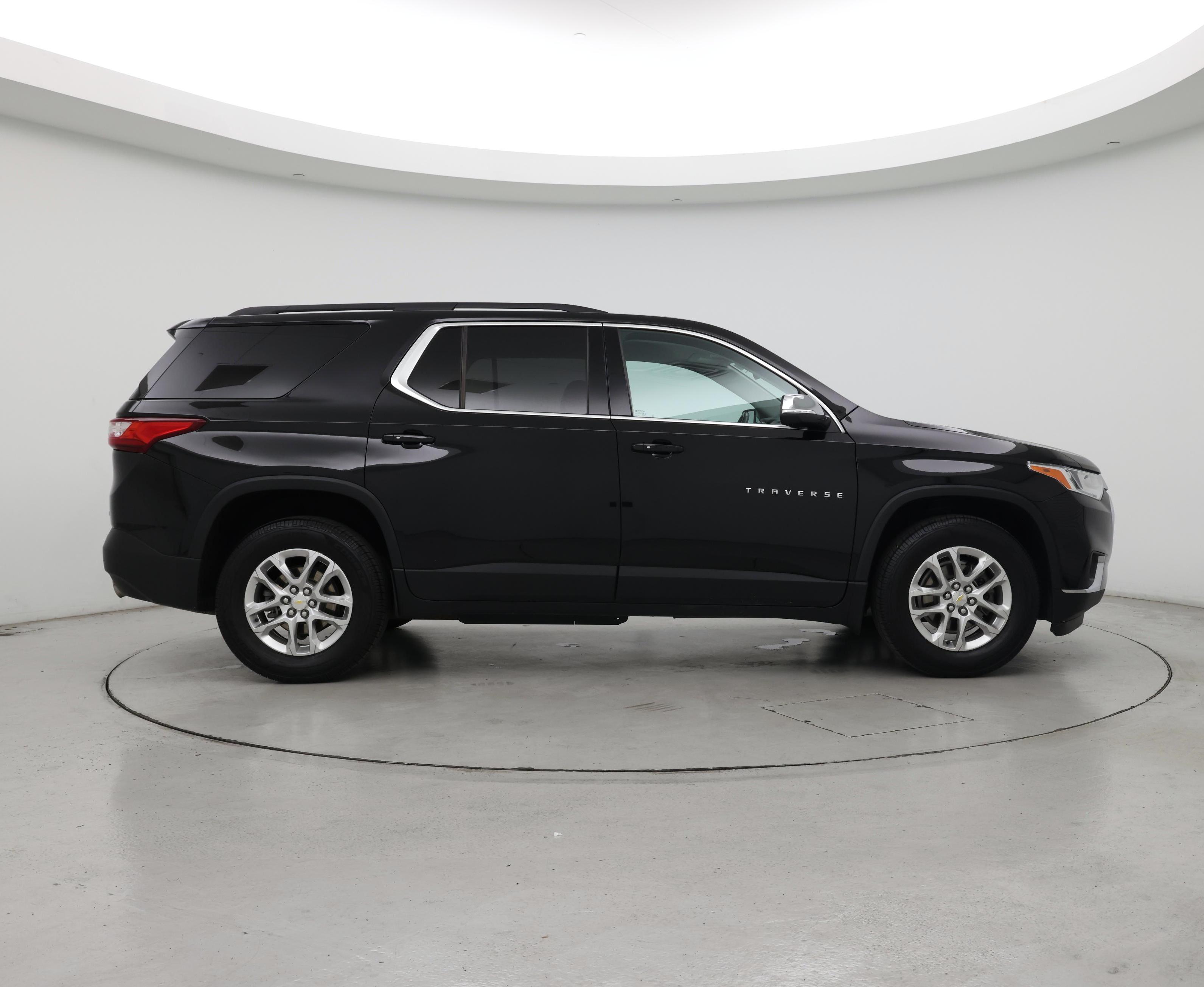 Thumbnail: 2021 Chevrolet Traverse - 7