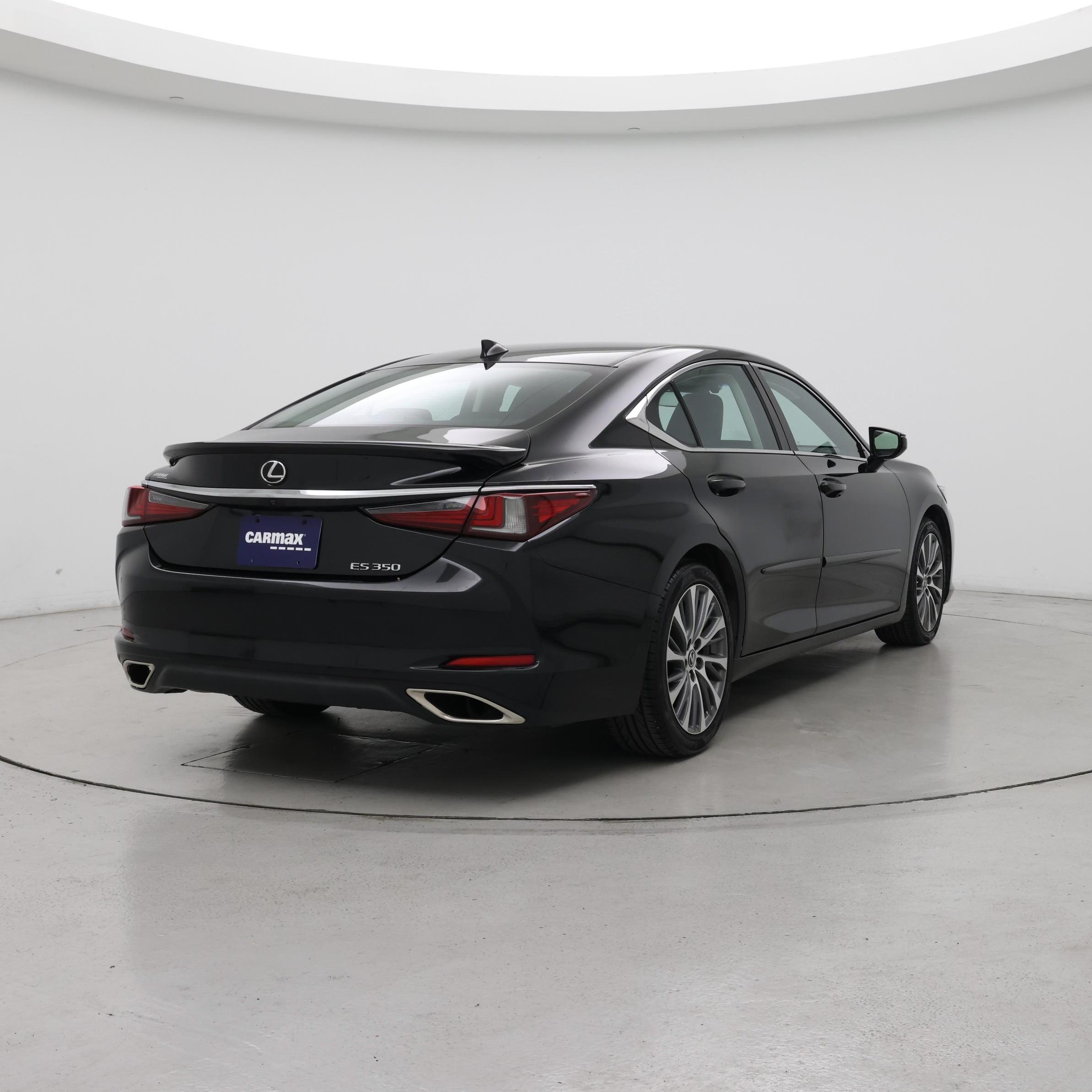 Thumbnail: 2021 Lexus ES - 8