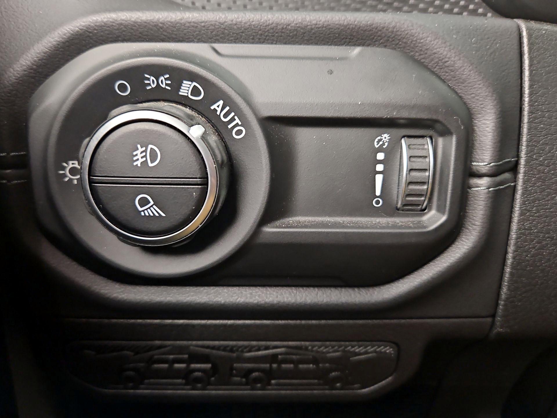 Thumbnail: 2024 Jeep Gladiator - 13
