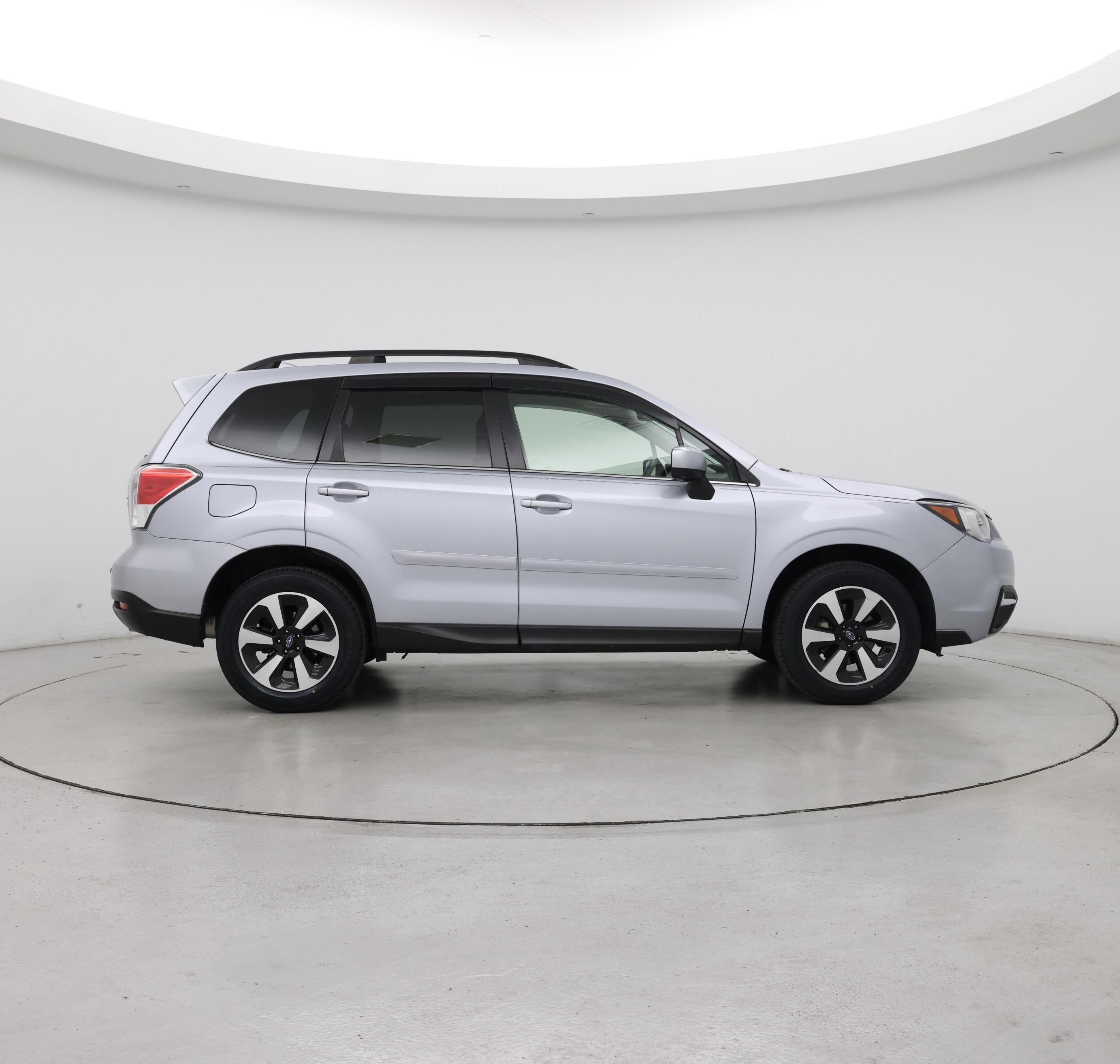 Thumbnail: 2017 Subaru Forester - 7