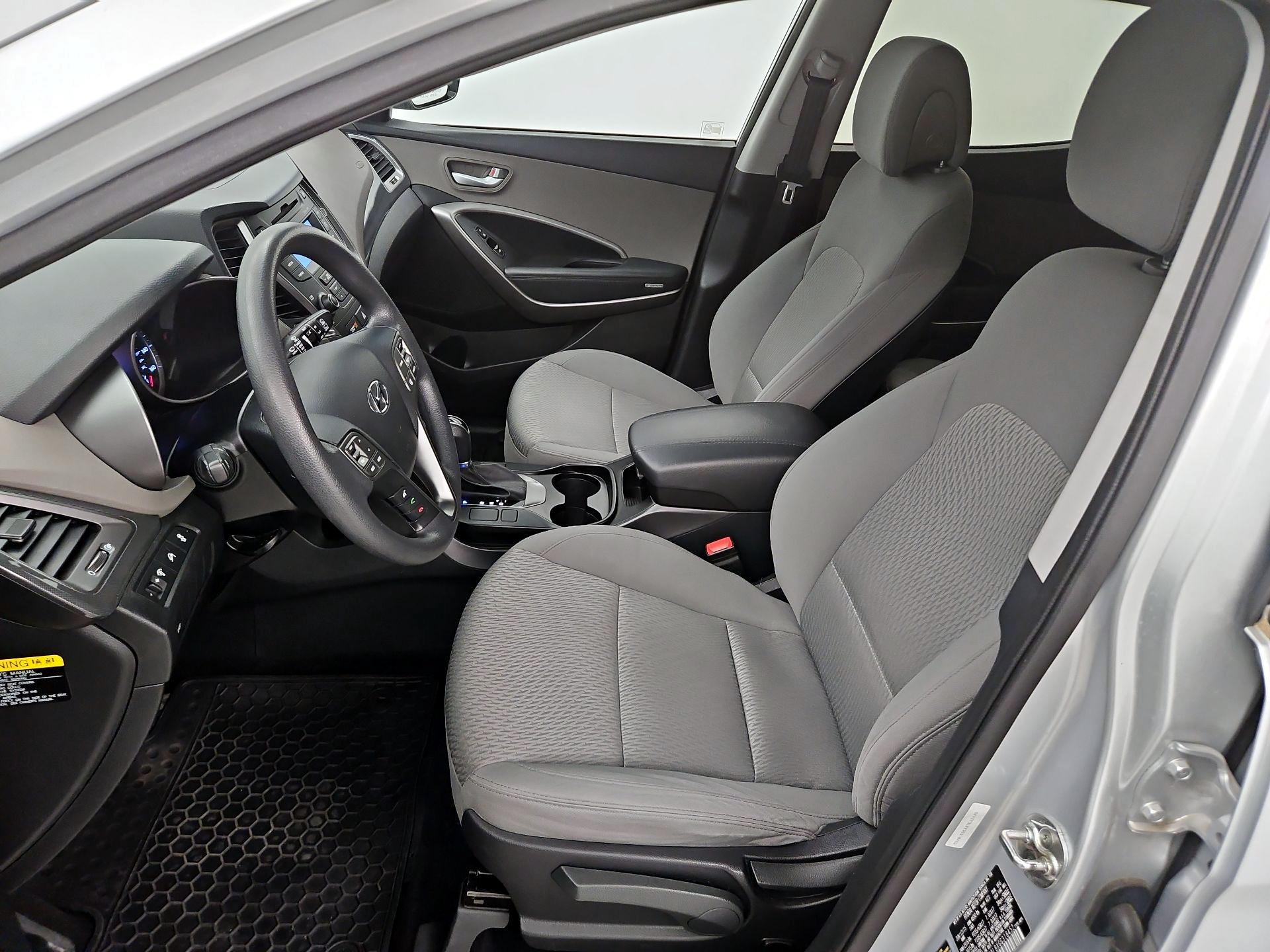 Thumbnail: 2016 Hyundai Santa Fe - 11