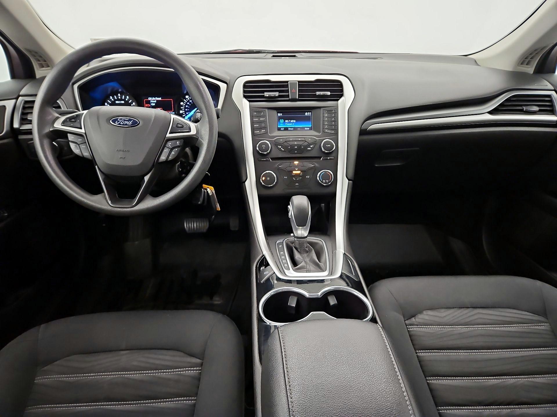 Thumbnail: 2016 Ford Fusion - 9