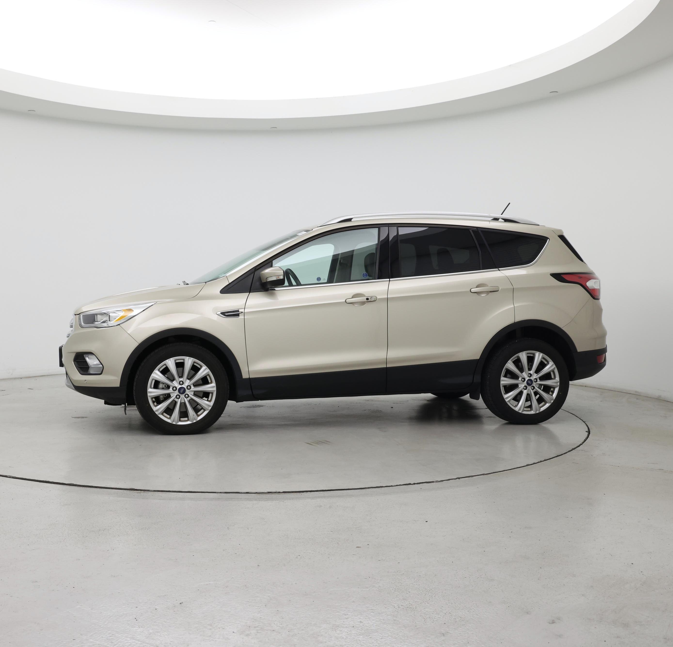 Thumbnail: 2018 Ford Escape - 3
