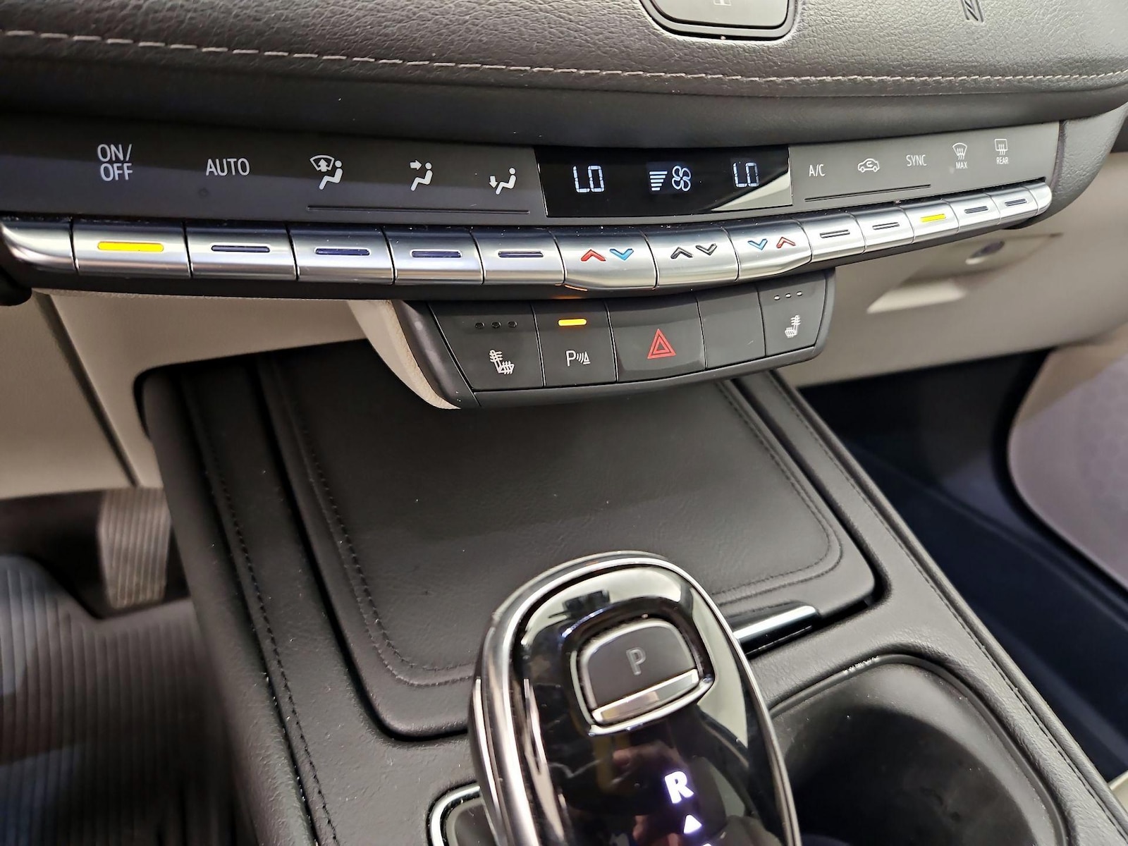 2020 Cadillac XT4 Luxury - Photo 17