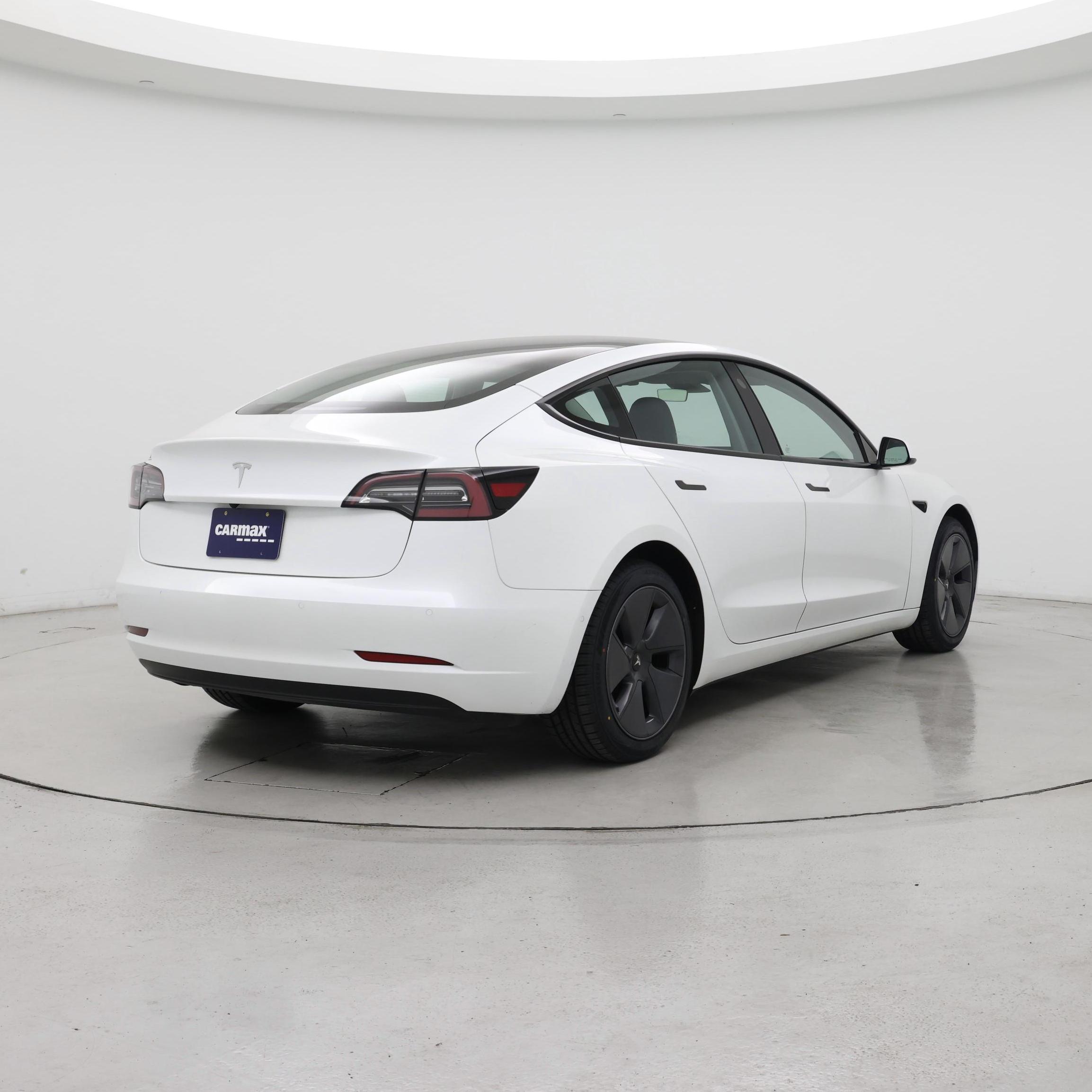Thumbnail: 2022 Tesla Model 3 - 8