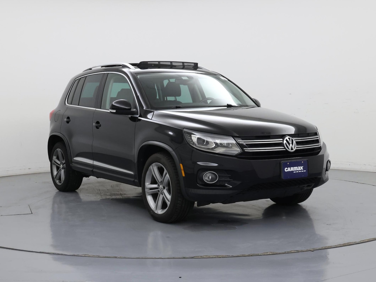 2017 Volkswagen Tiguan Sport - Photo 2