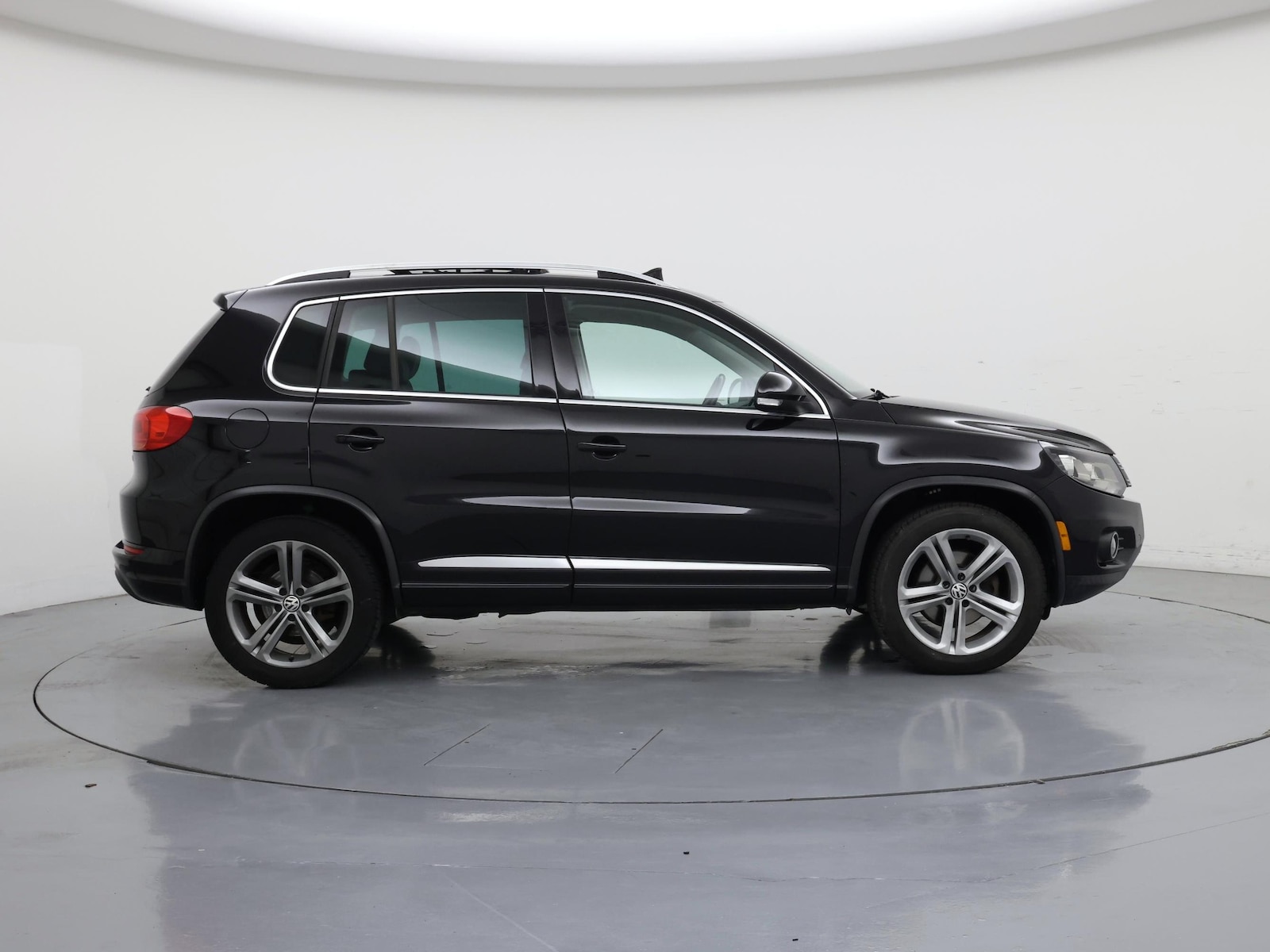 2017 Volkswagen Tiguan Sport - Photo 8