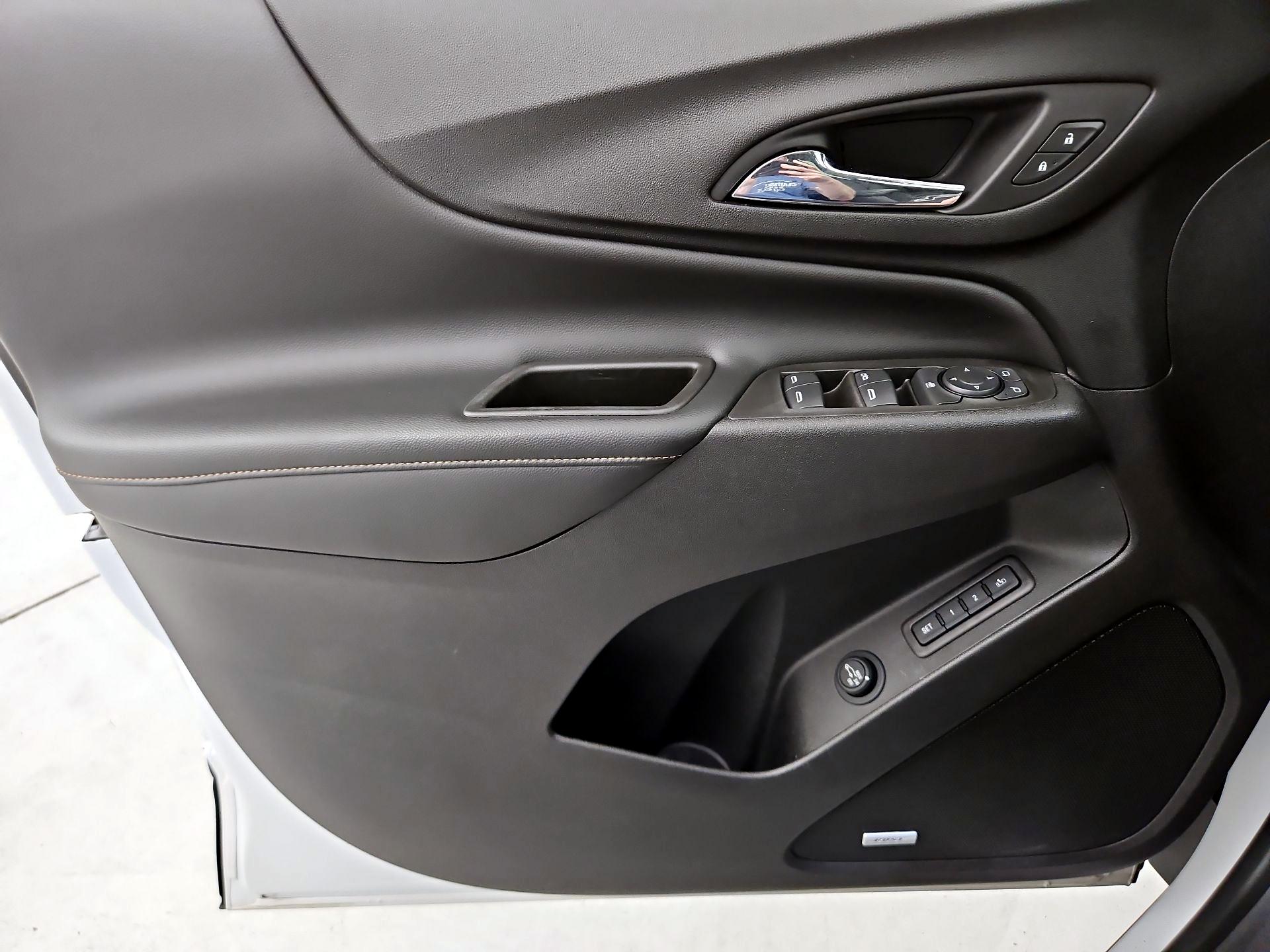 Thumbnail: 2020 Chevrolet Equinox - 12