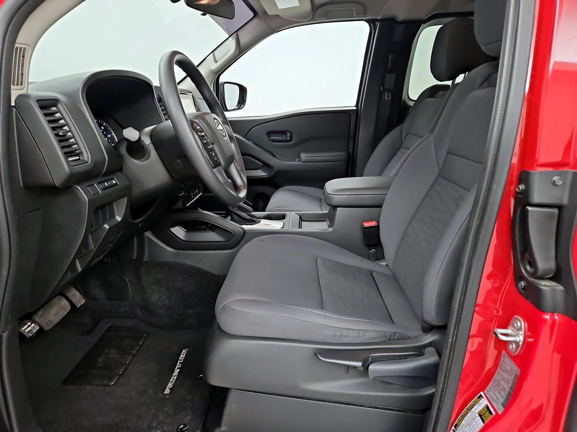Thumbnail: 2024 Nissan Frontier - 13