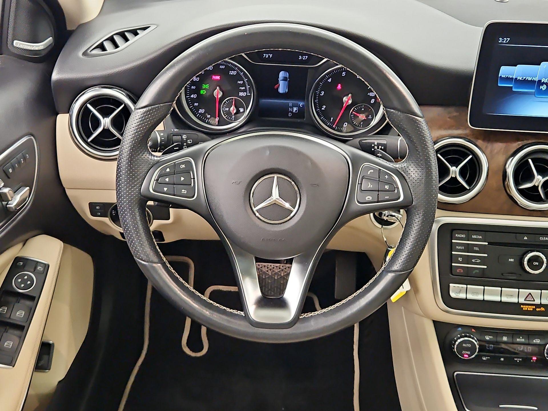 Thumbnail: 2020 Mercedes-Benz GLA - 10