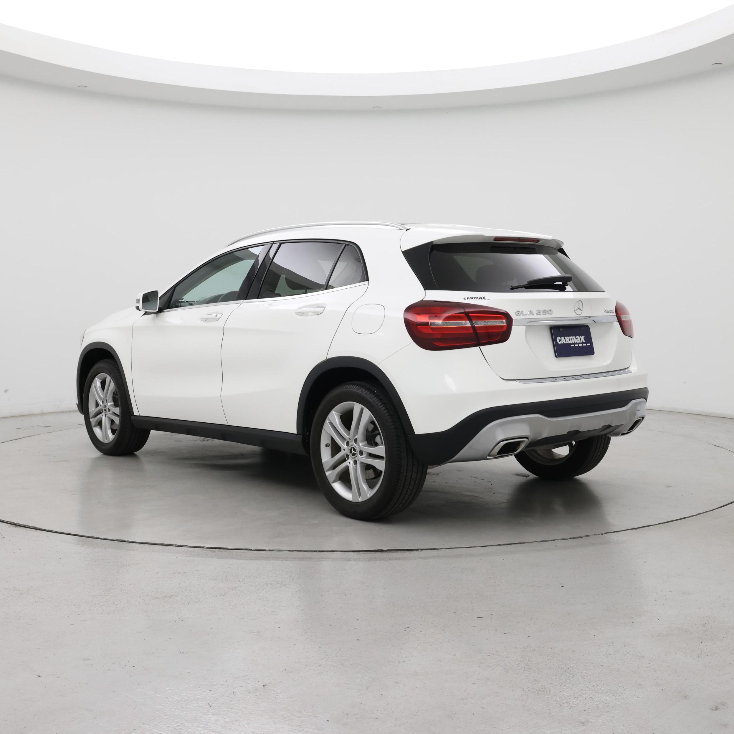 Thumbnail: 2020 Mercedes-Benz GLA - 2