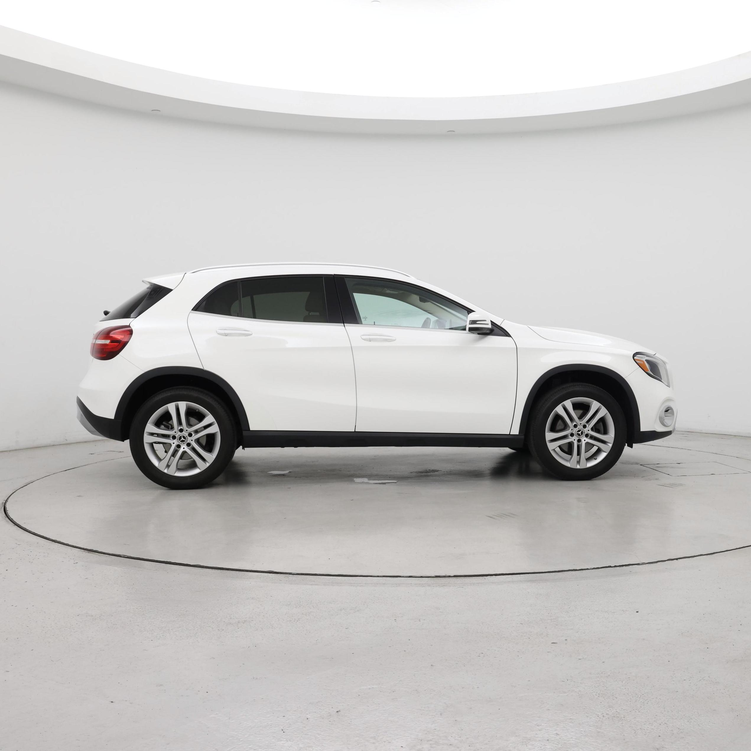Thumbnail: 2020 Mercedes-Benz GLA - 7