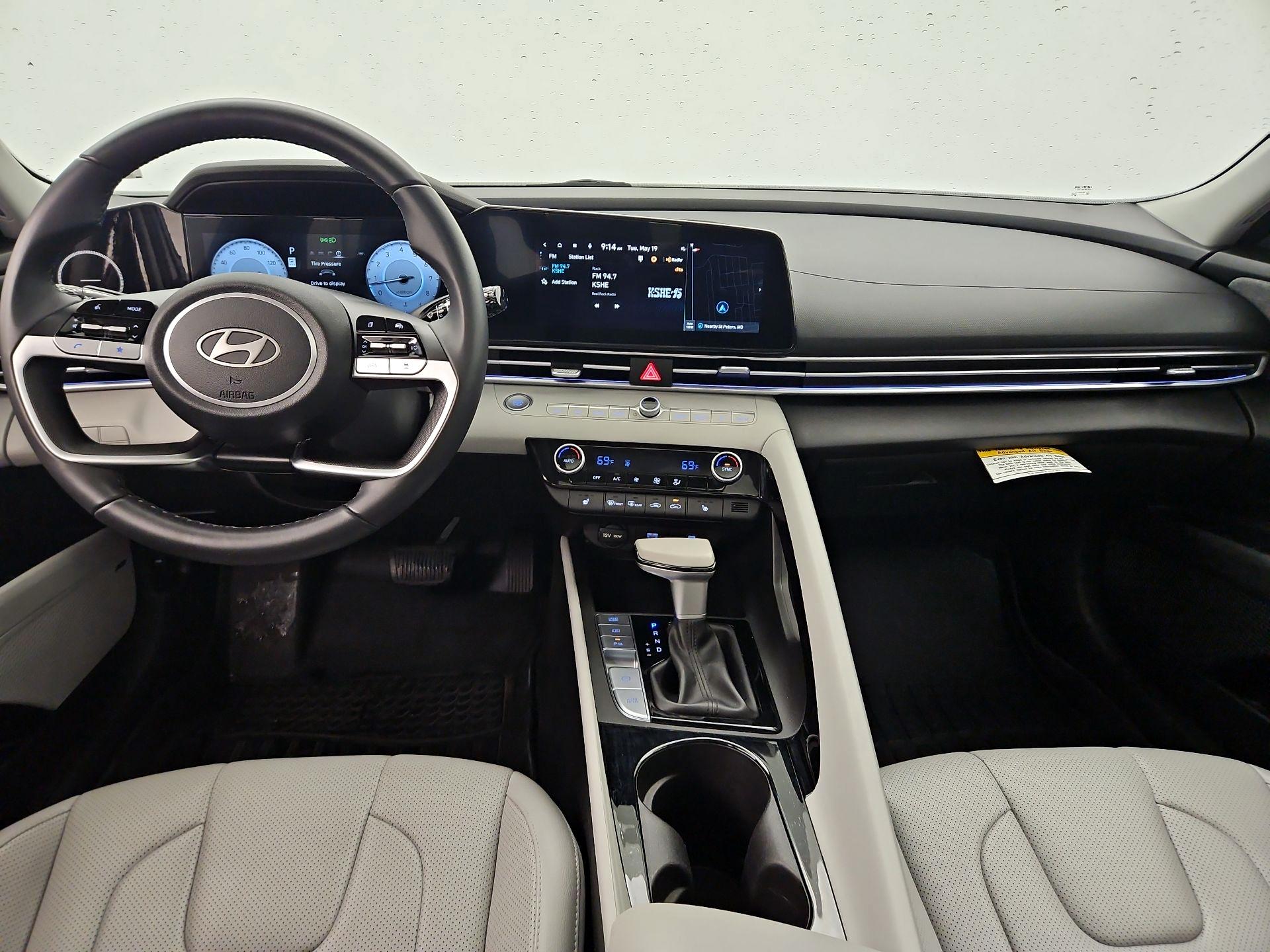 Thumbnail: 2024 Hyundai Elantra - 9