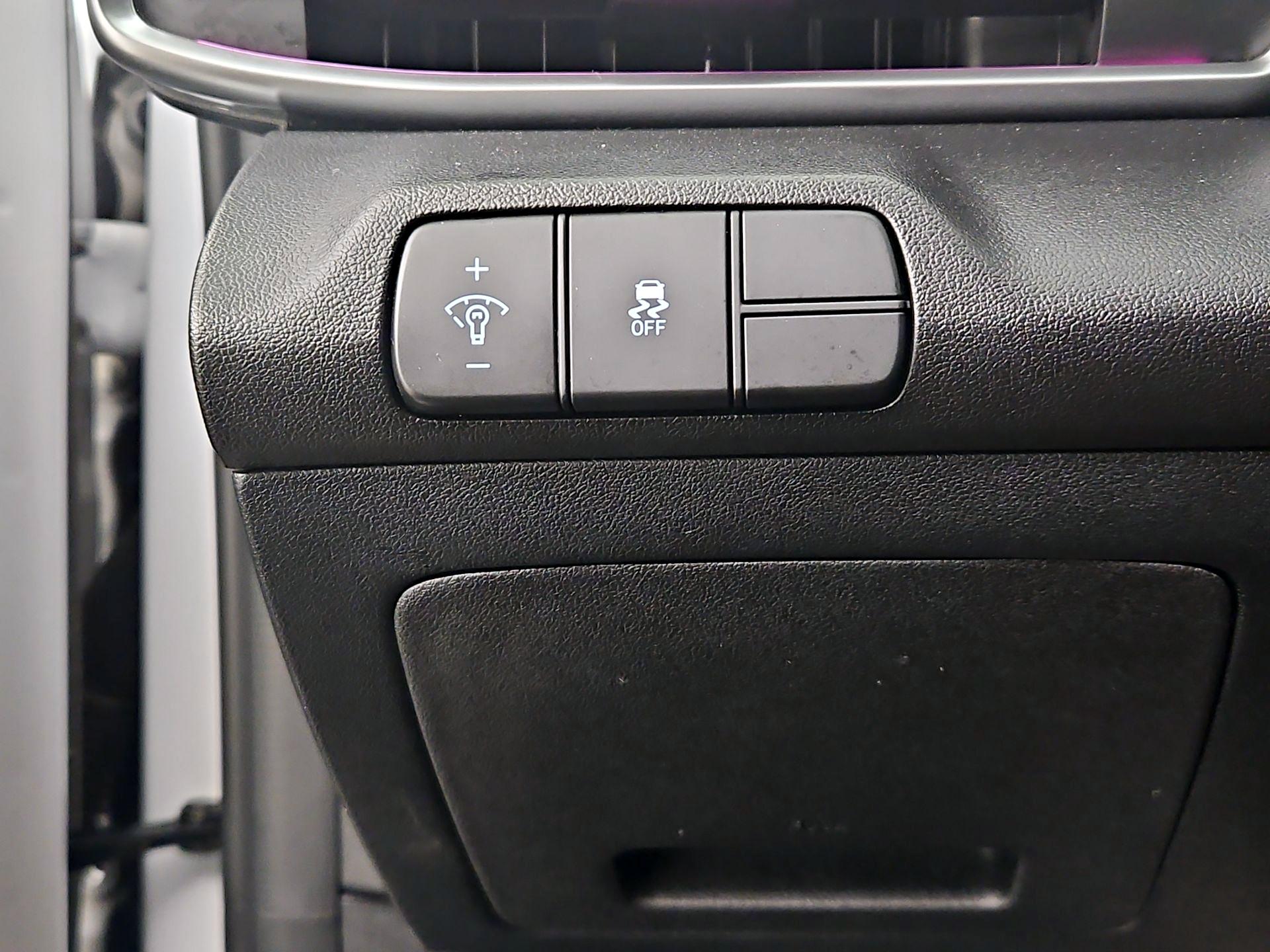 Thumbnail: 2024 Hyundai Elantra - 13