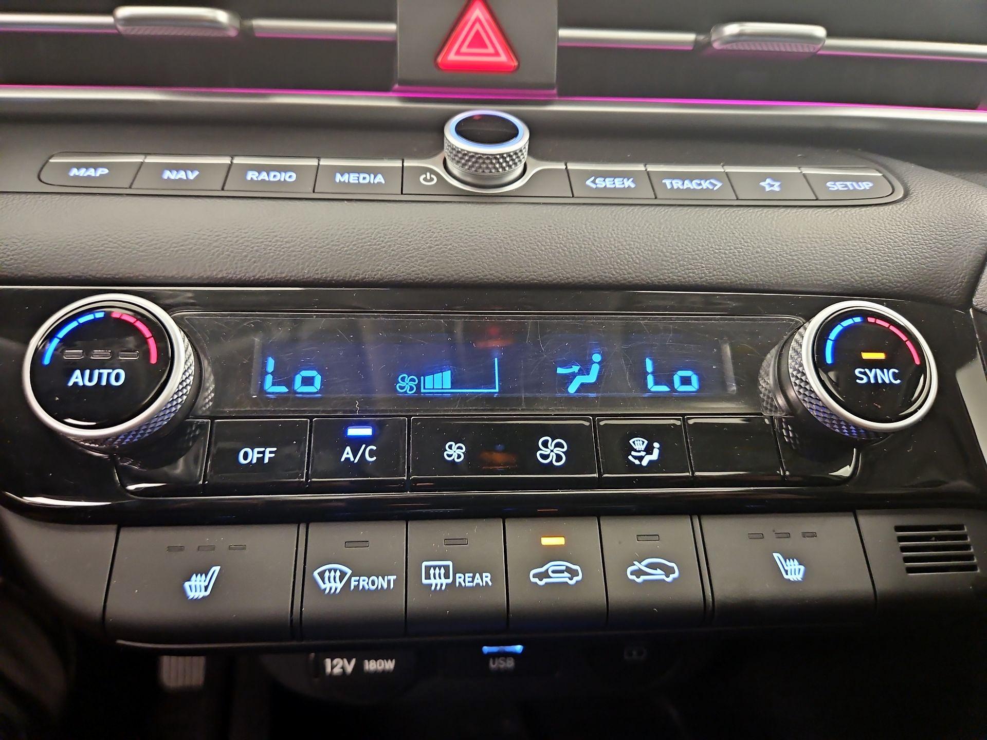 Thumbnail: 2024 Hyundai Elantra - 17