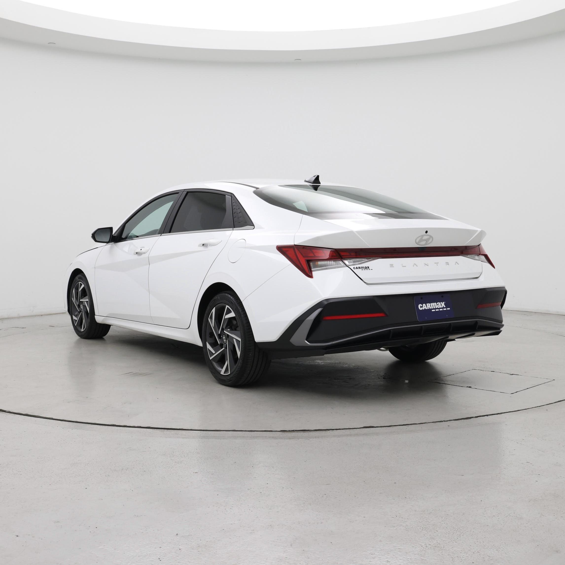 Thumbnail: 2024 Hyundai Elantra - 2