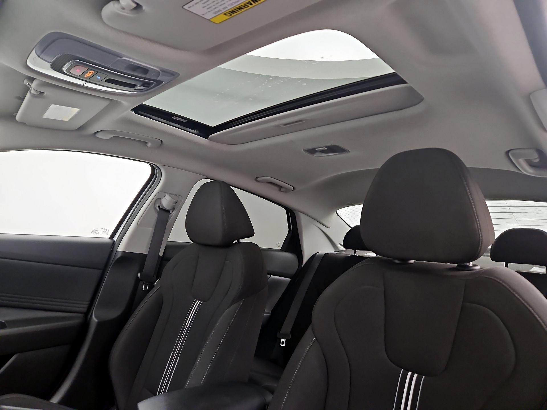 Thumbnail: 2024 Hyundai Elantra - 20