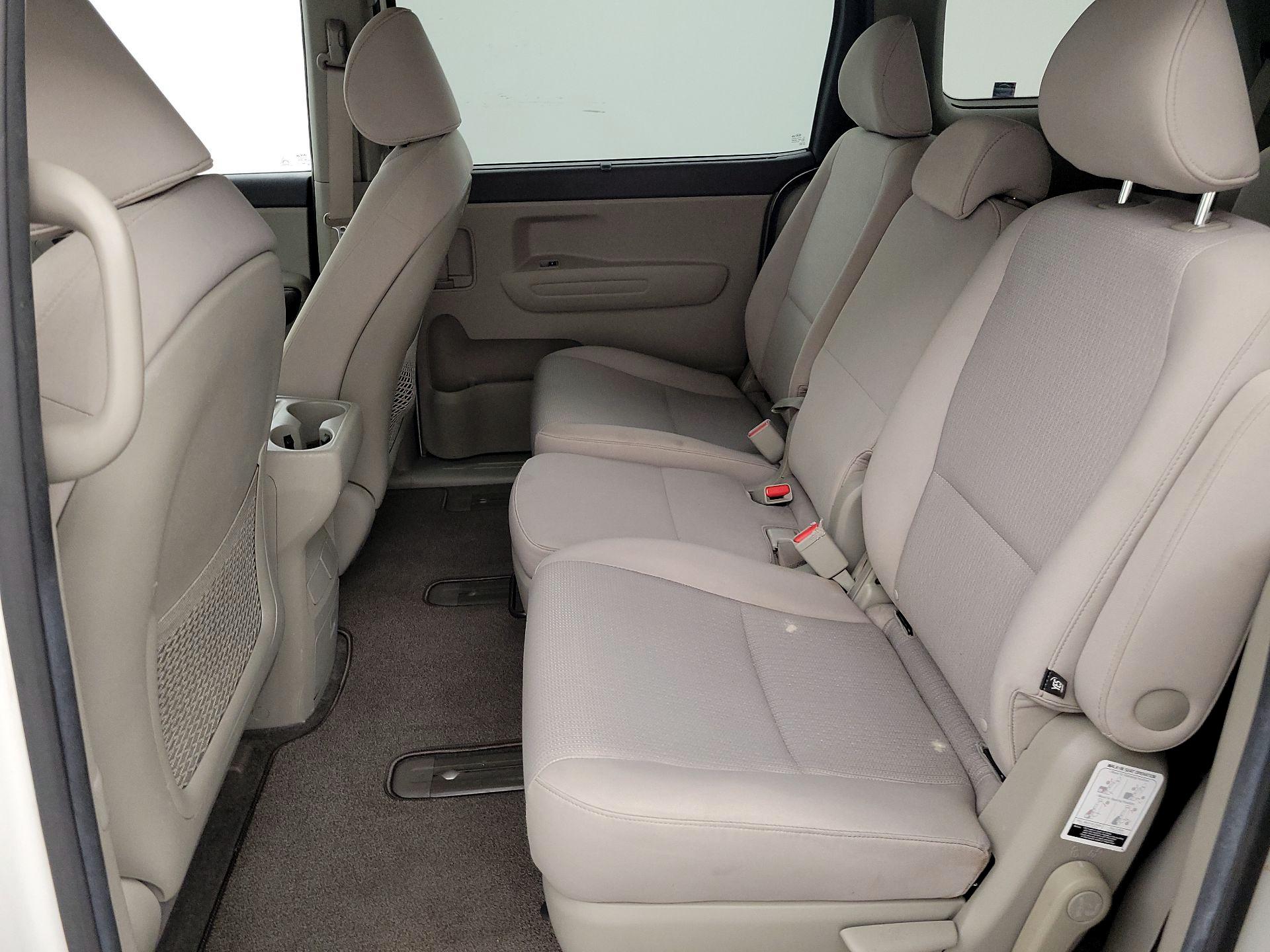Thumbnail: 2016 Kia Sedona - 19