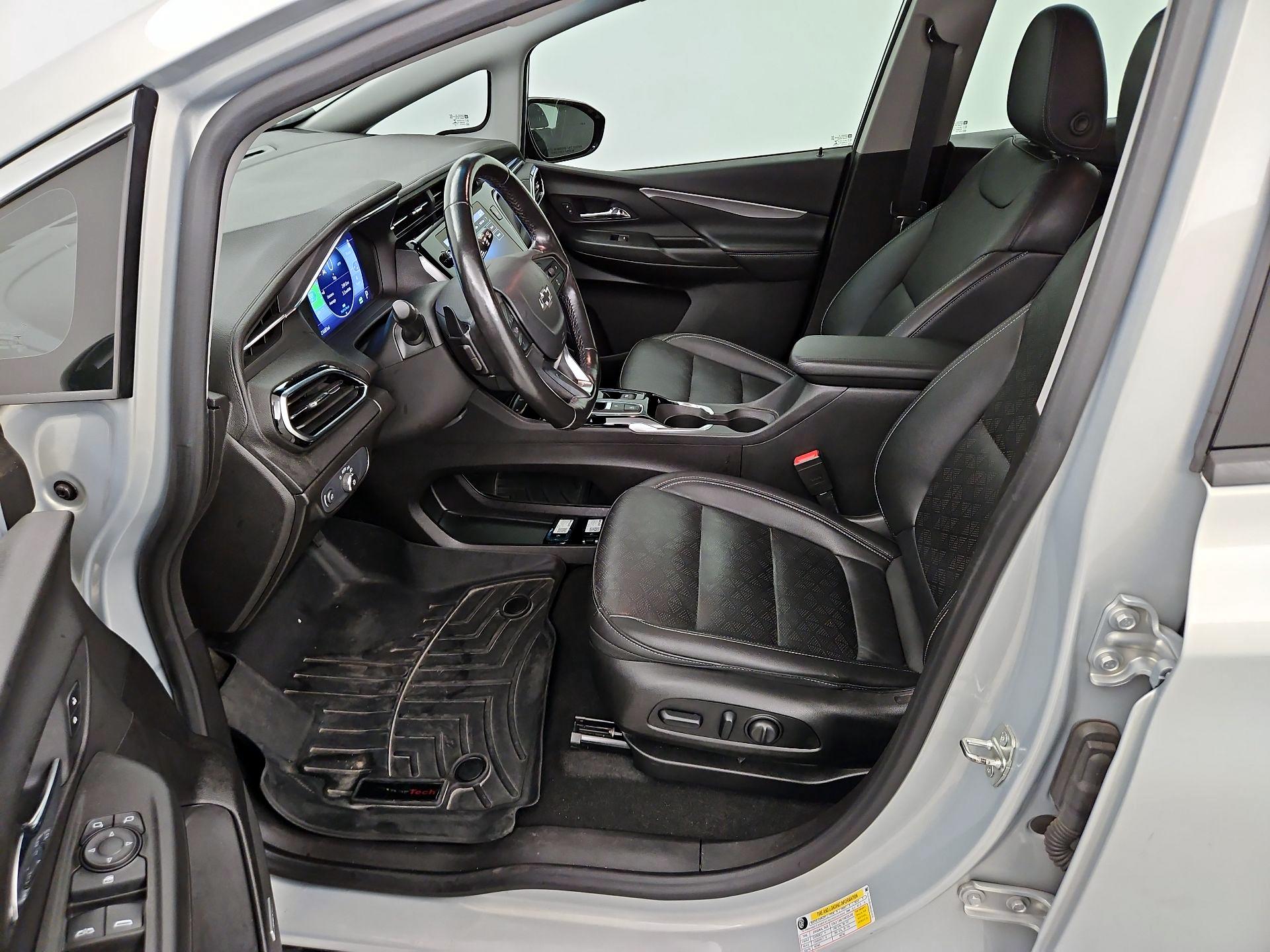 Thumbnail: 2022 Chevrolet Bolt EV - 11