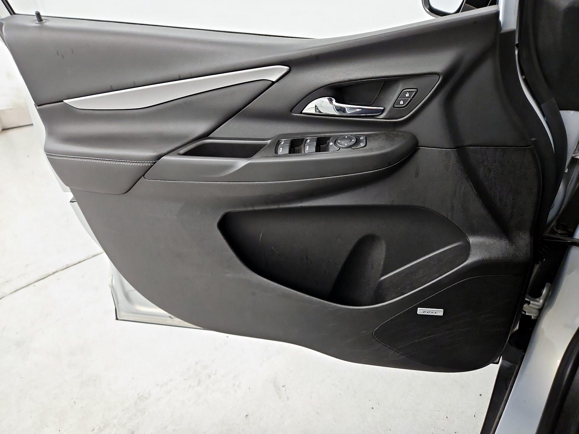 Thumbnail: 2022 Chevrolet Bolt EV - 12