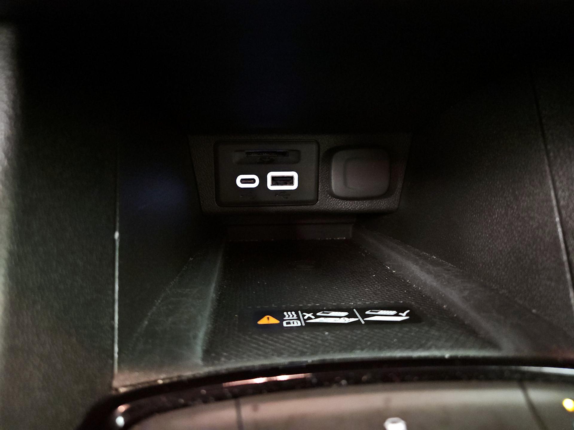 Thumbnail: 2022 Chevrolet Bolt EV - 18