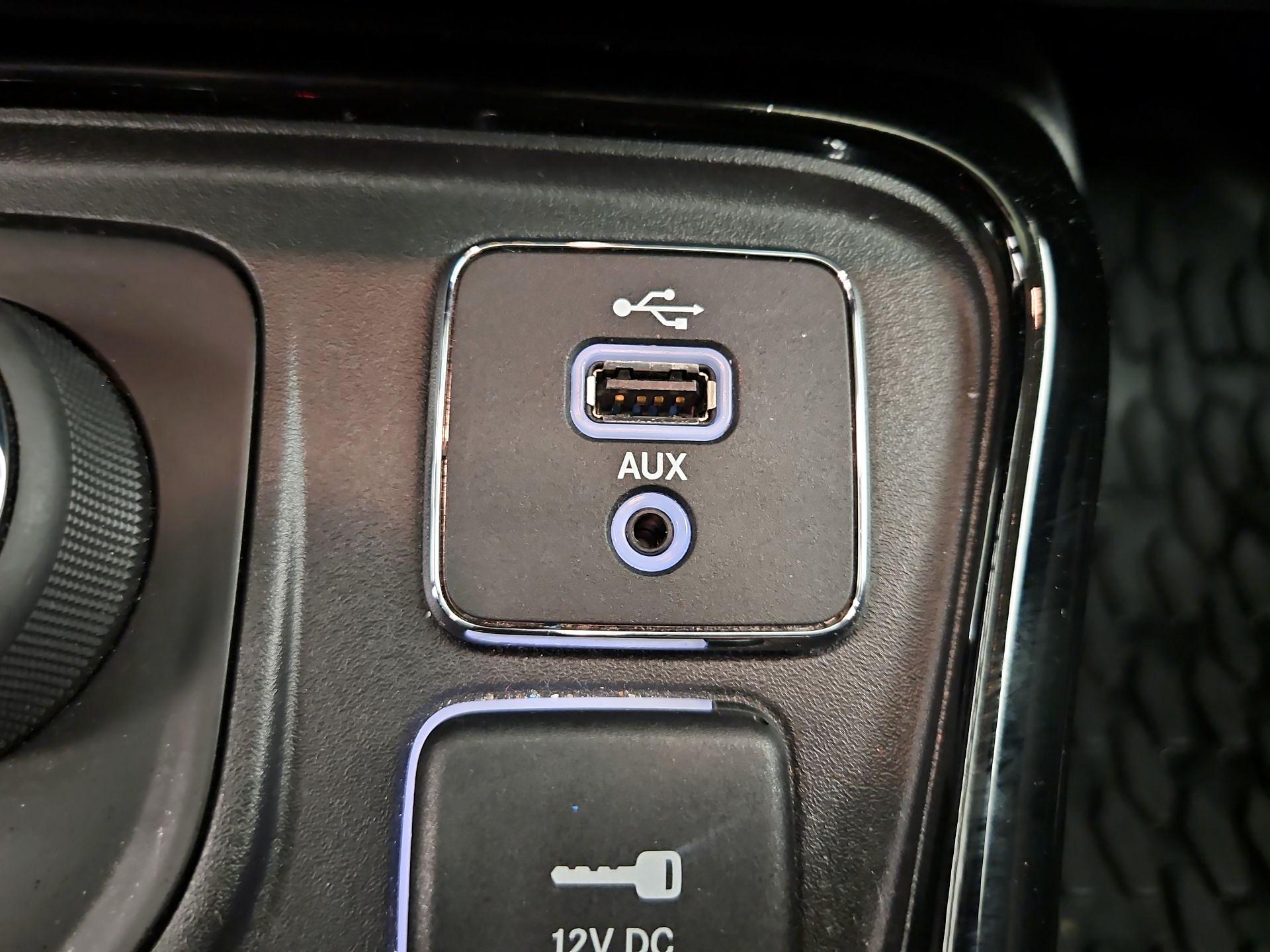 Thumbnail: 2018 Jeep Compass - 18