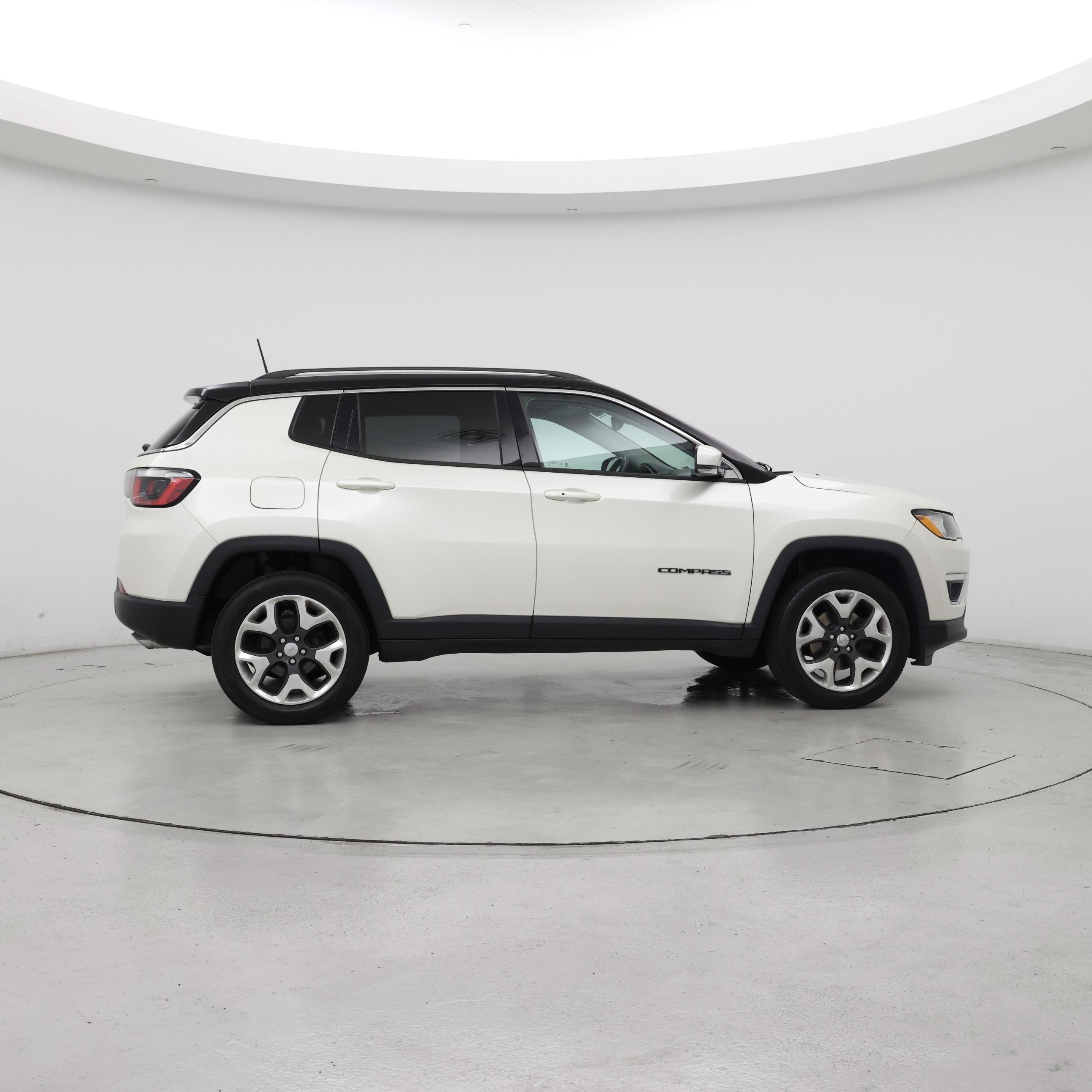 Thumbnail: 2018 Jeep Compass - 7