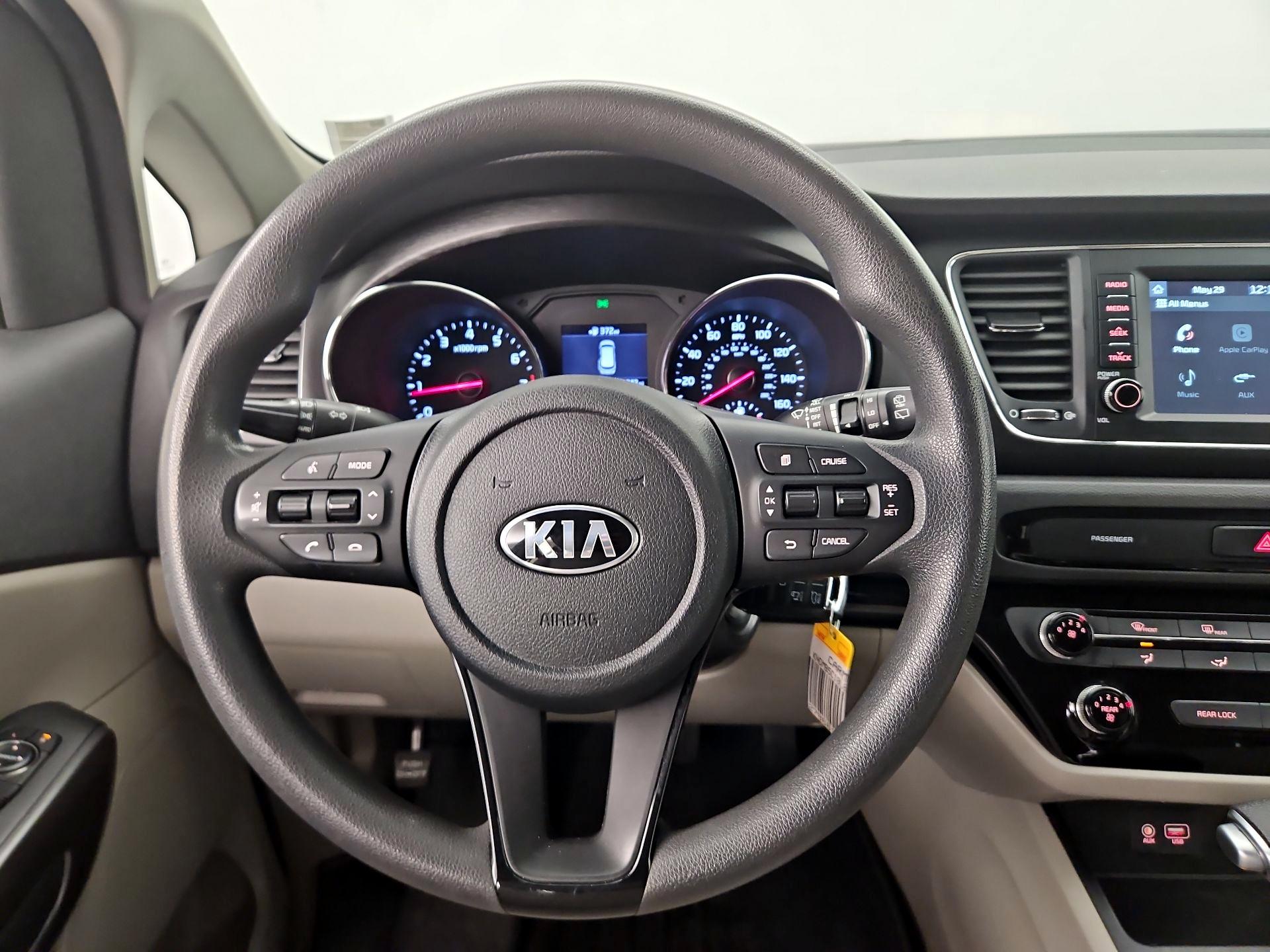 Thumbnail: 2020 Kia Sedona - 10