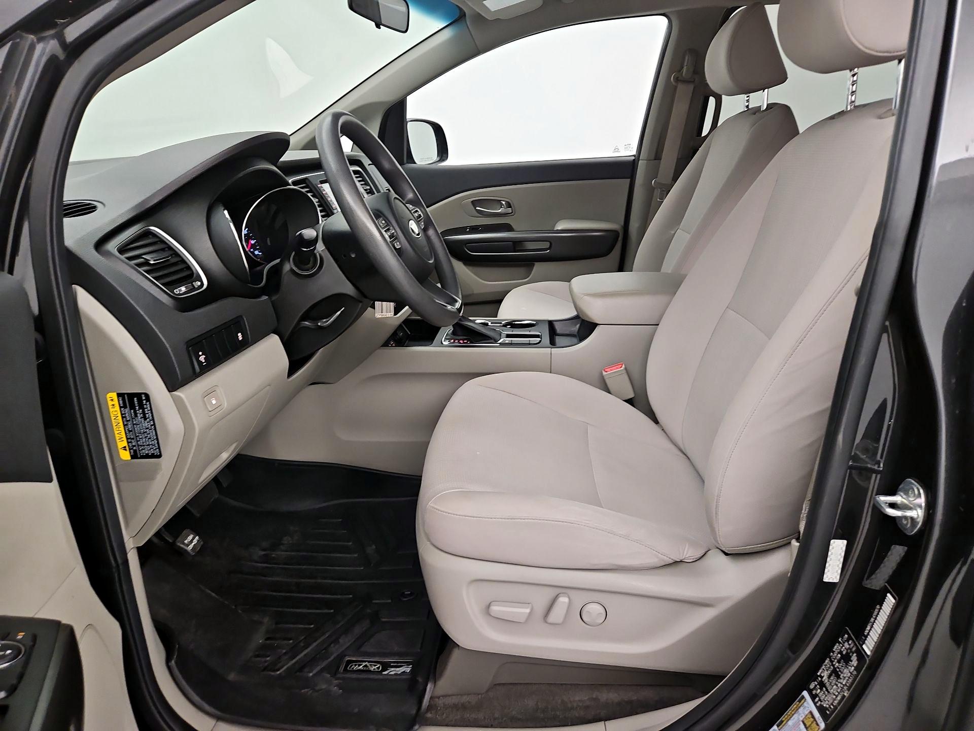 Thumbnail: 2020 Kia Sedona - 11