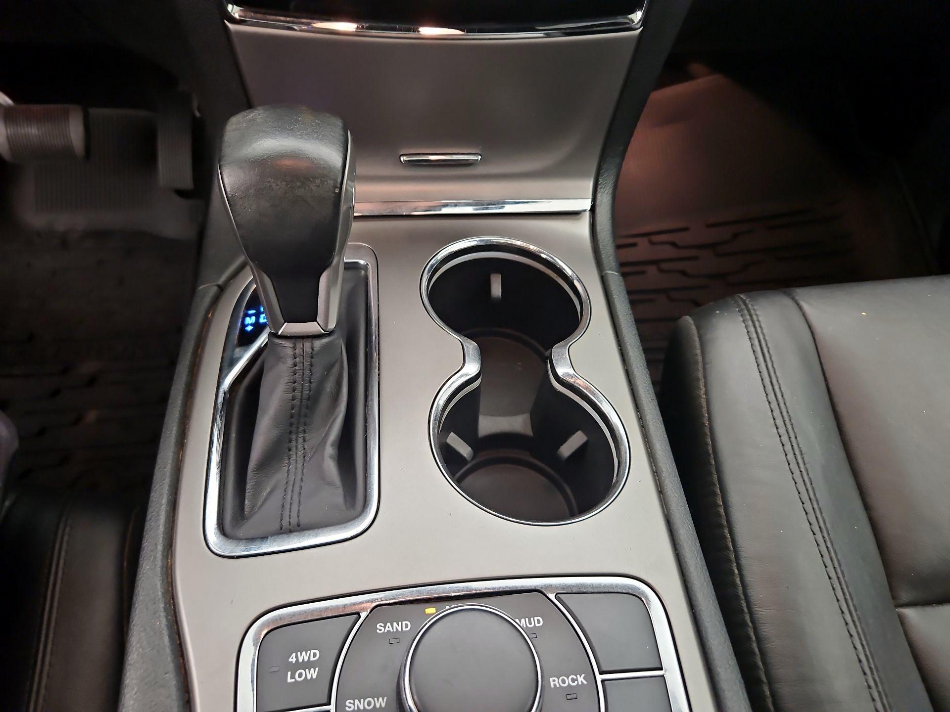 Thumbnail: 2019 Jeep Grand Cherokee - 17