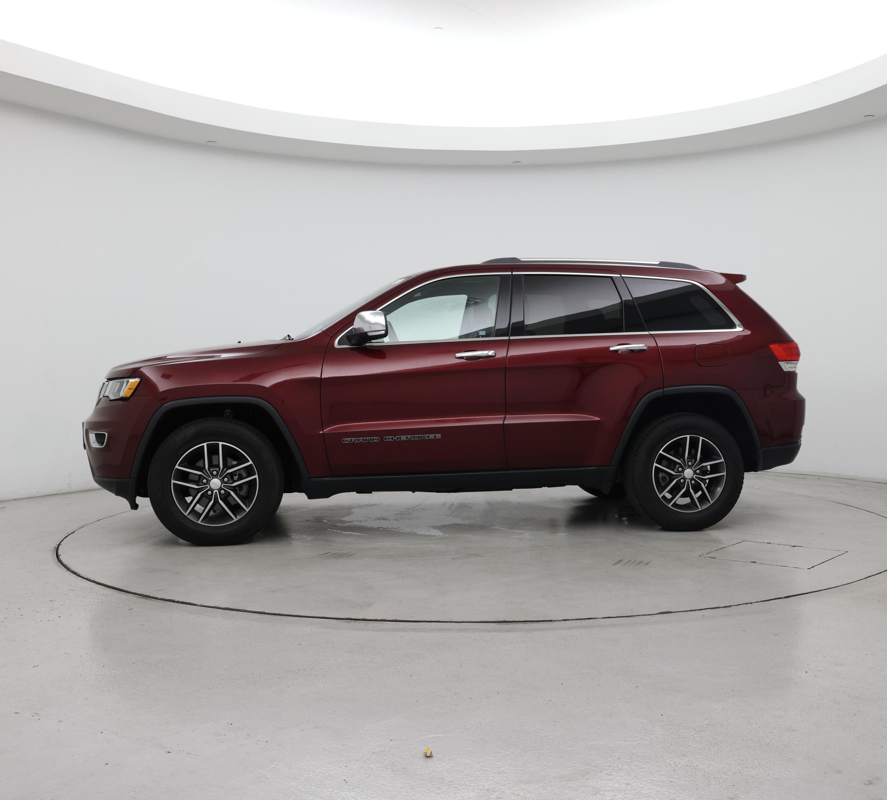 Thumbnail: 2019 Jeep Grand Cherokee - 3