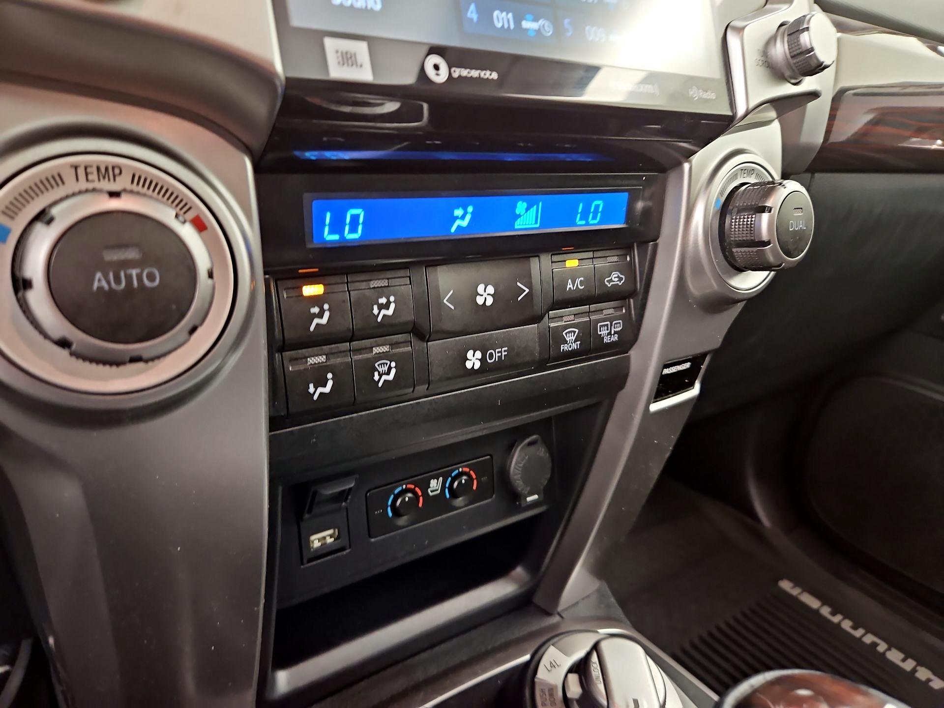 Thumbnail: 2021 Toyota 4Runner - 17
