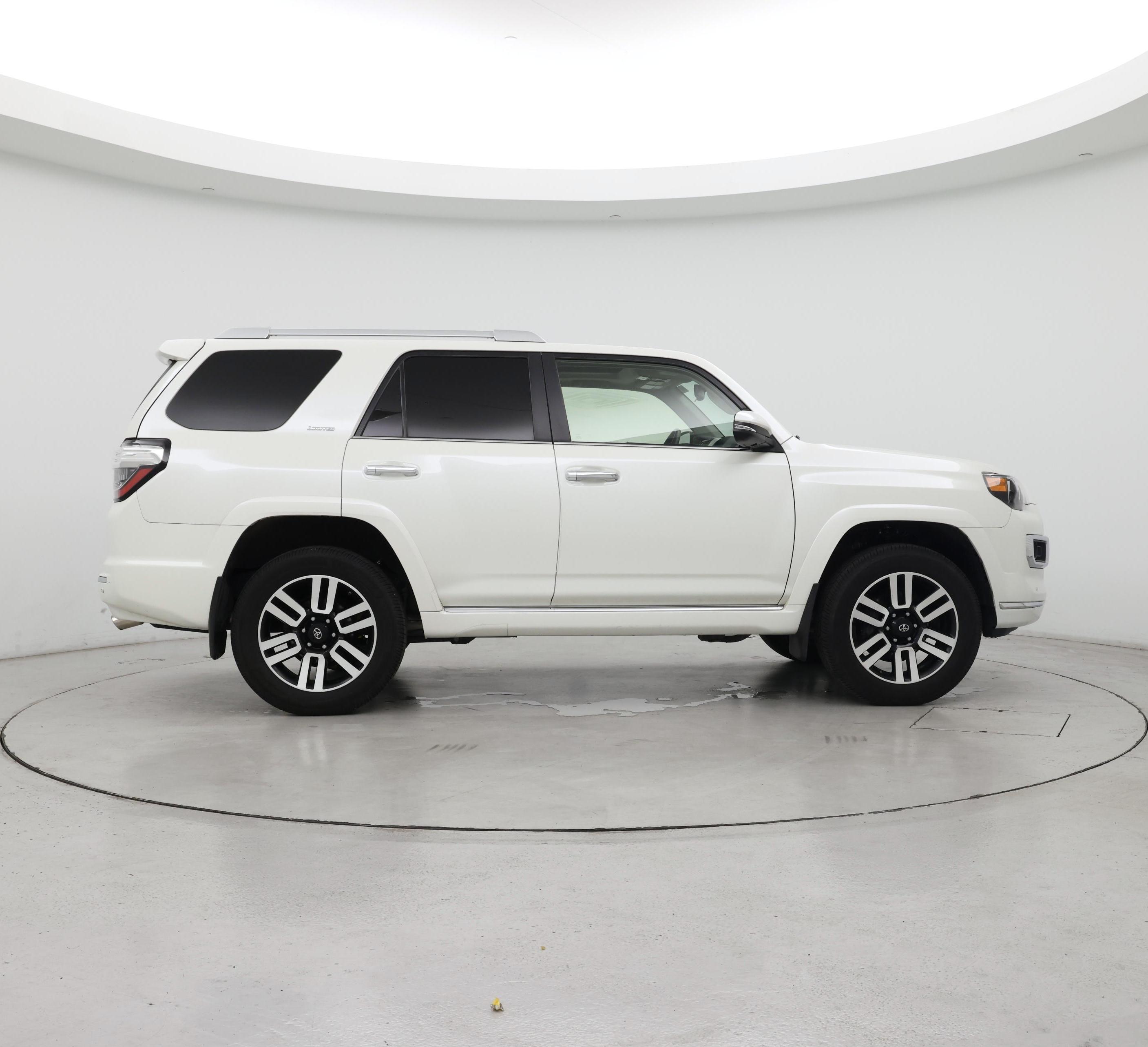 Thumbnail: 2021 Toyota 4Runner - 7