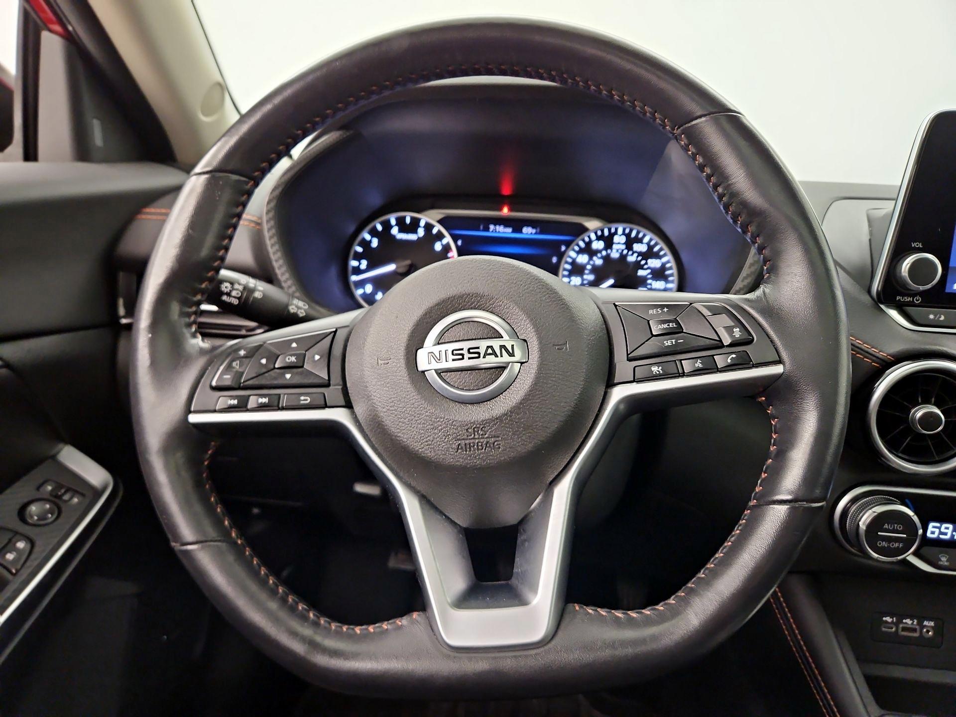 Thumbnail: 2021 Nissan Sentra - 10