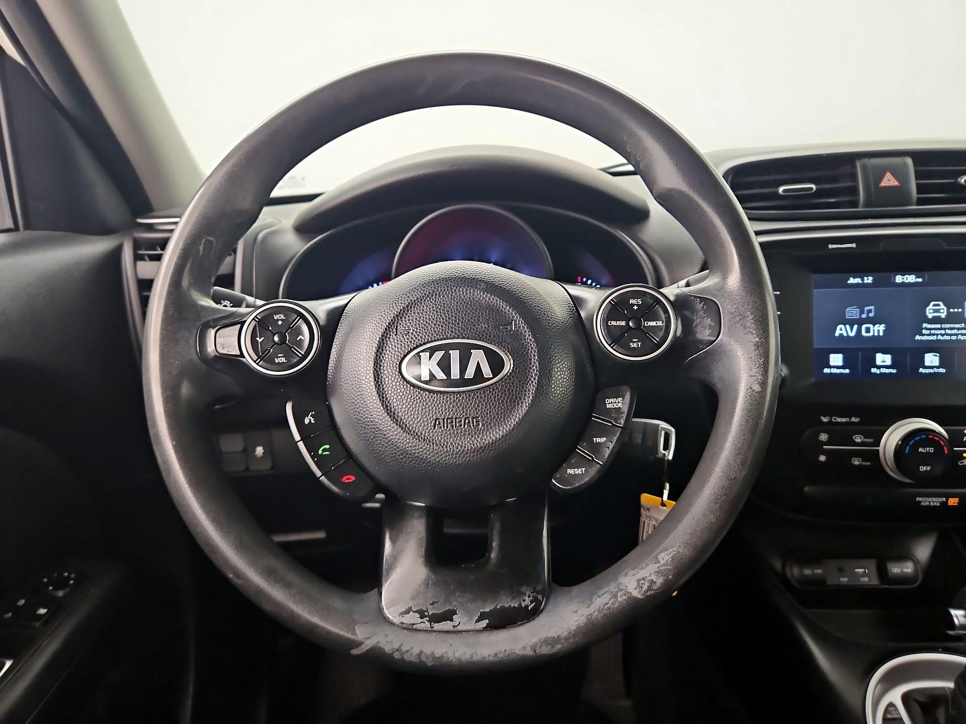 Thumbnail: 2019 Kia Soul - 10