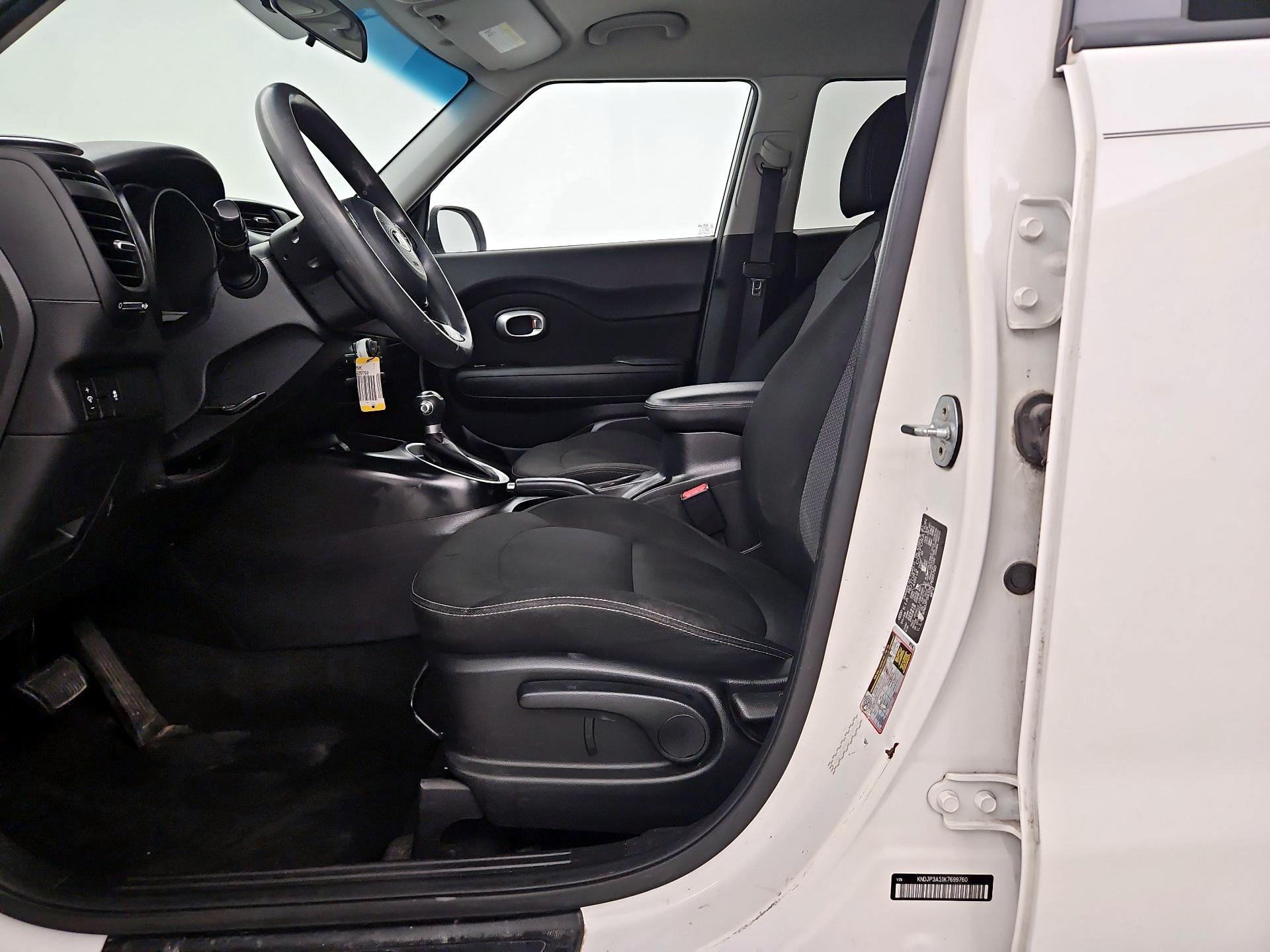 Thumbnail: 2019 Kia Soul - 11
