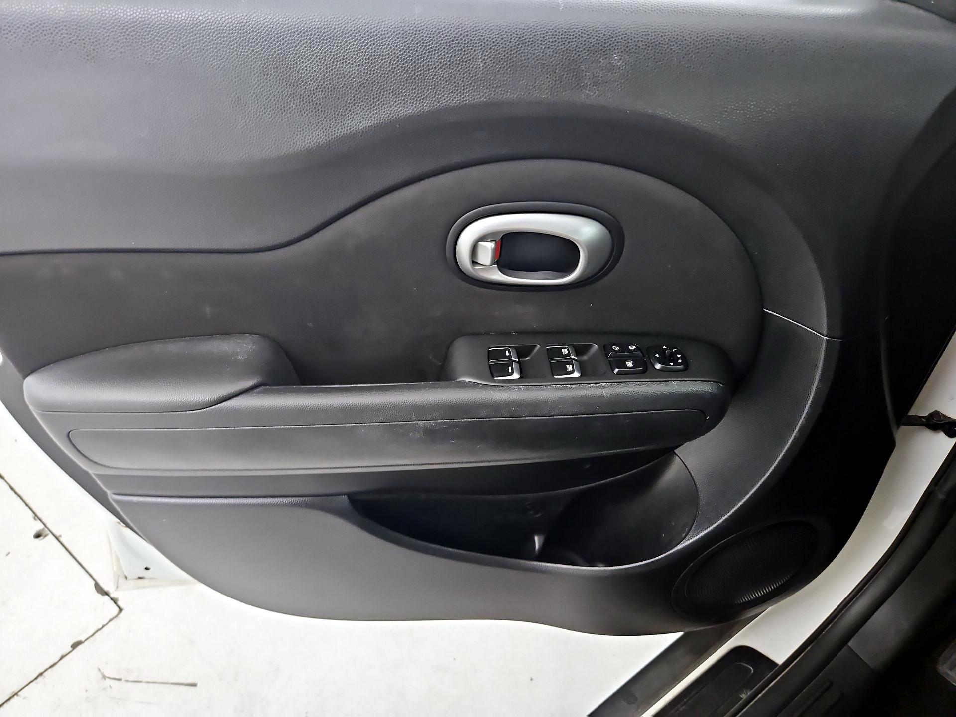 Thumbnail: 2019 Kia Soul - 12