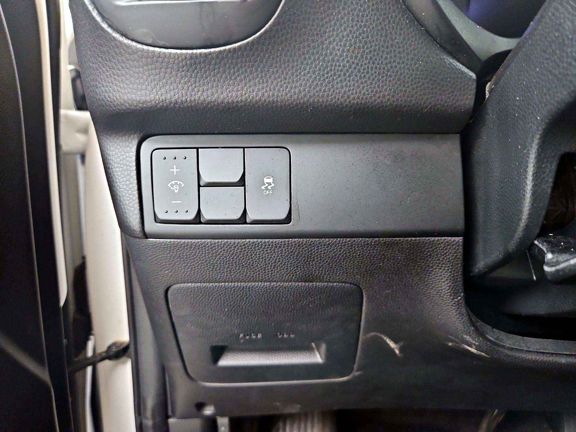 Thumbnail: 2019 Kia Soul - 13