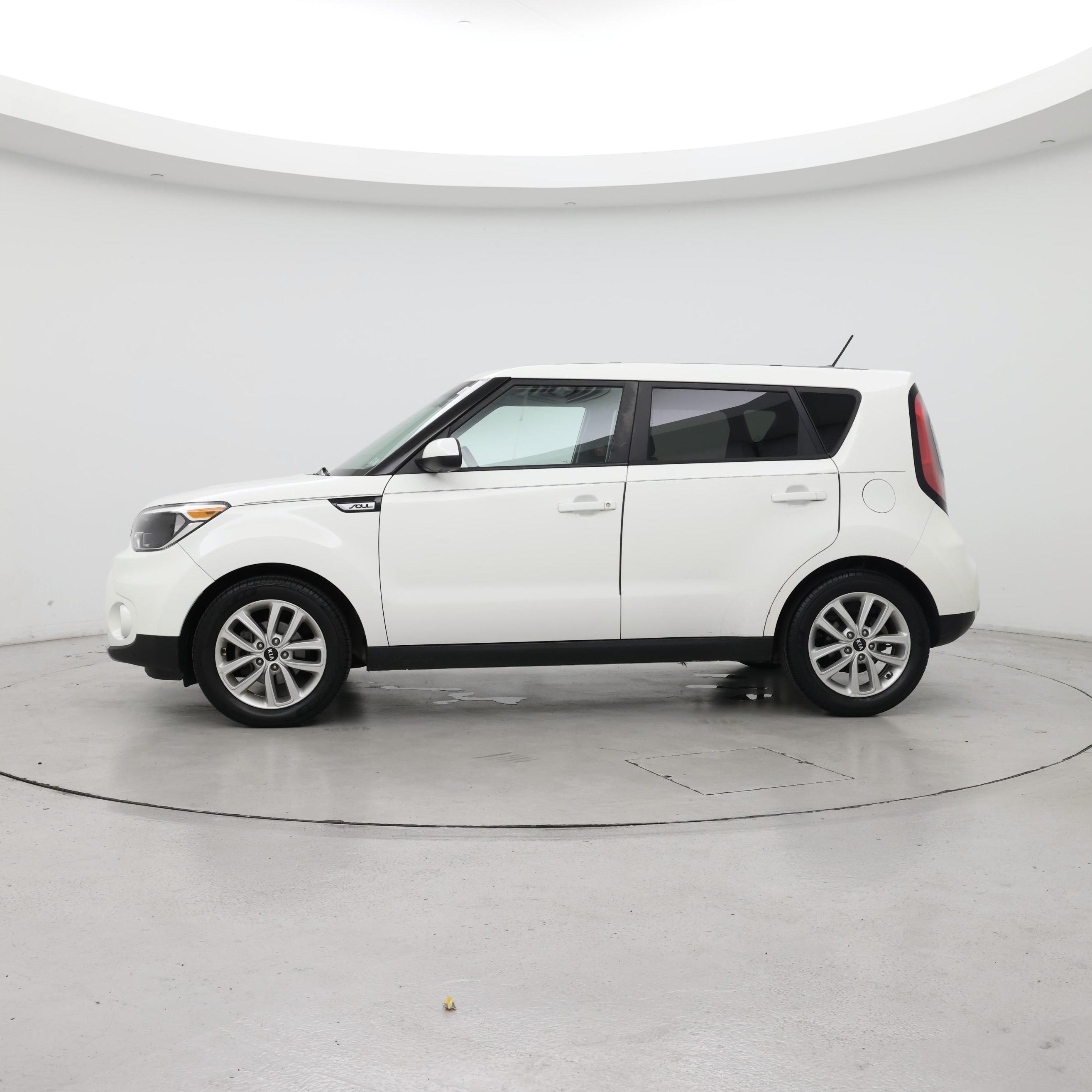 Thumbnail: 2019 Kia Soul - 3