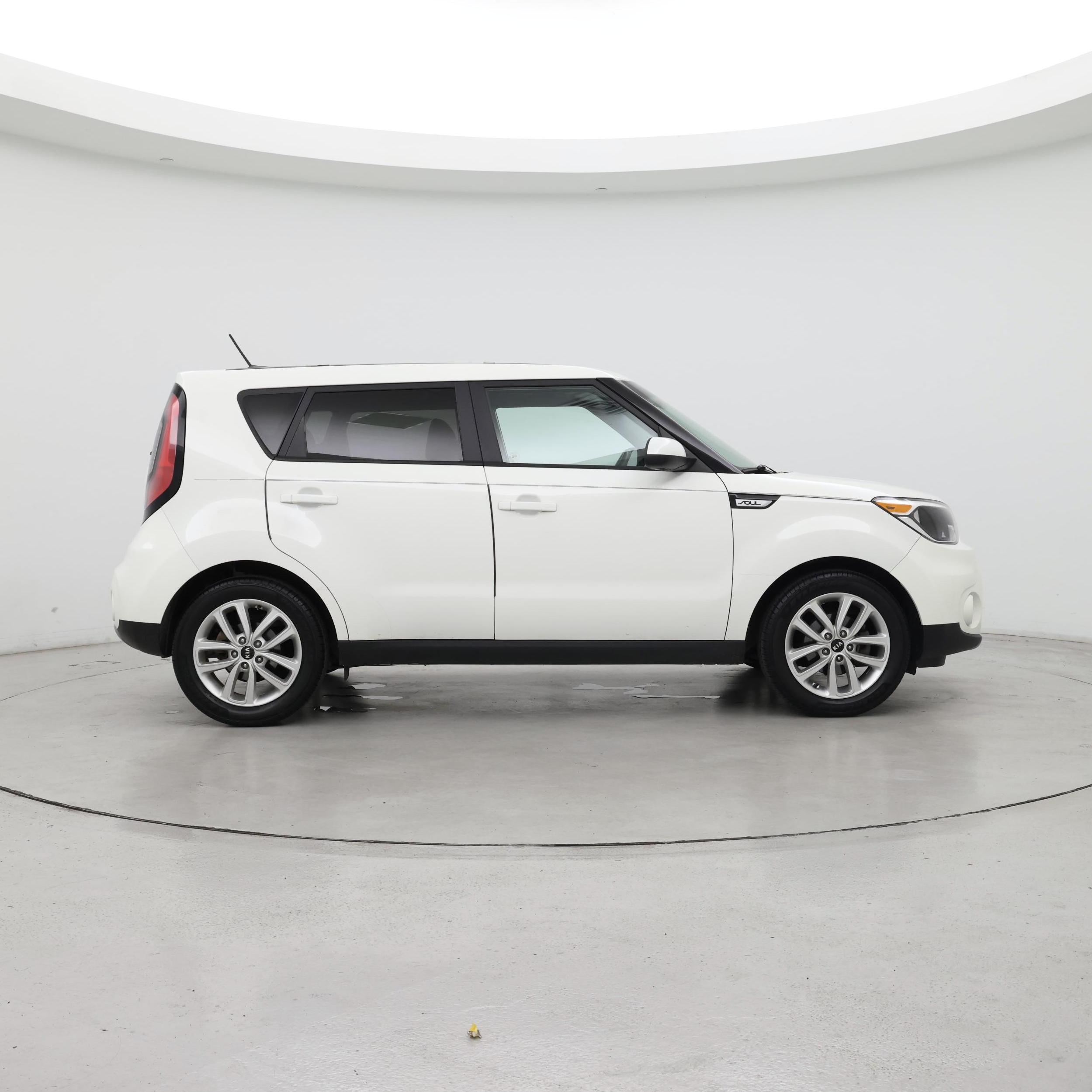 Thumbnail: 2019 Kia Soul - 7
