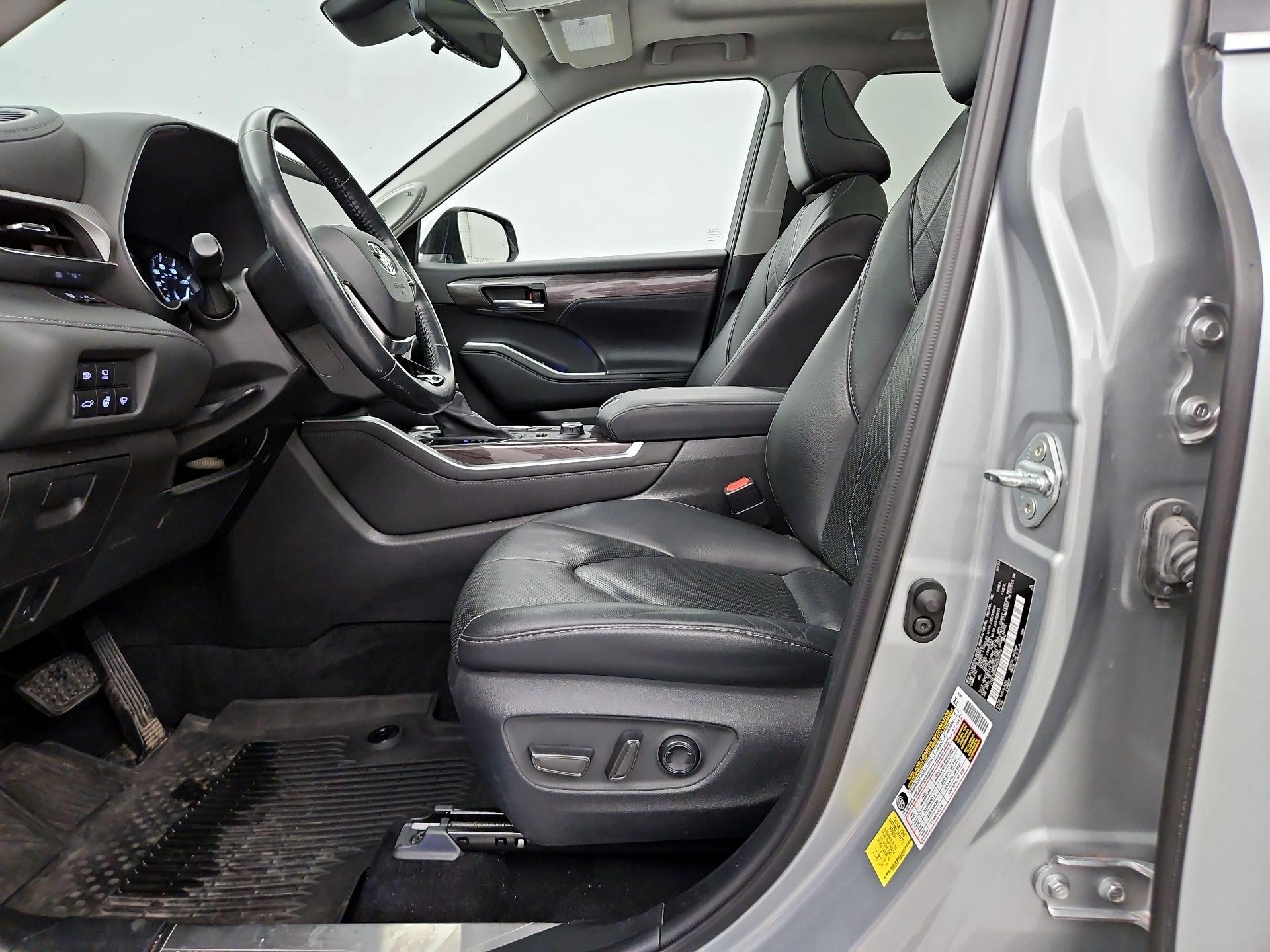 Thumbnail: 2021 Toyota Highlander - 11